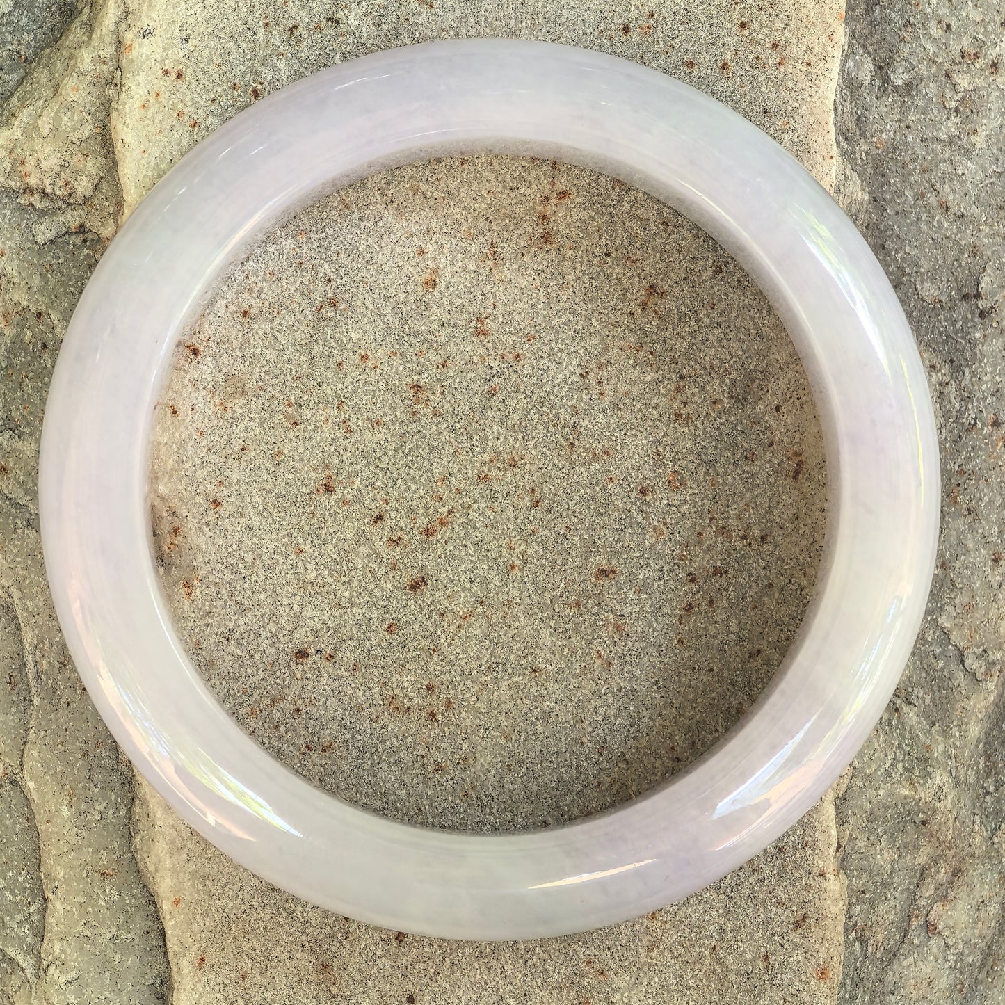 Natural Grade-A Glutinous Pale Lavender D-Shape Jadeite Bangle · Burmese Jade 54mm