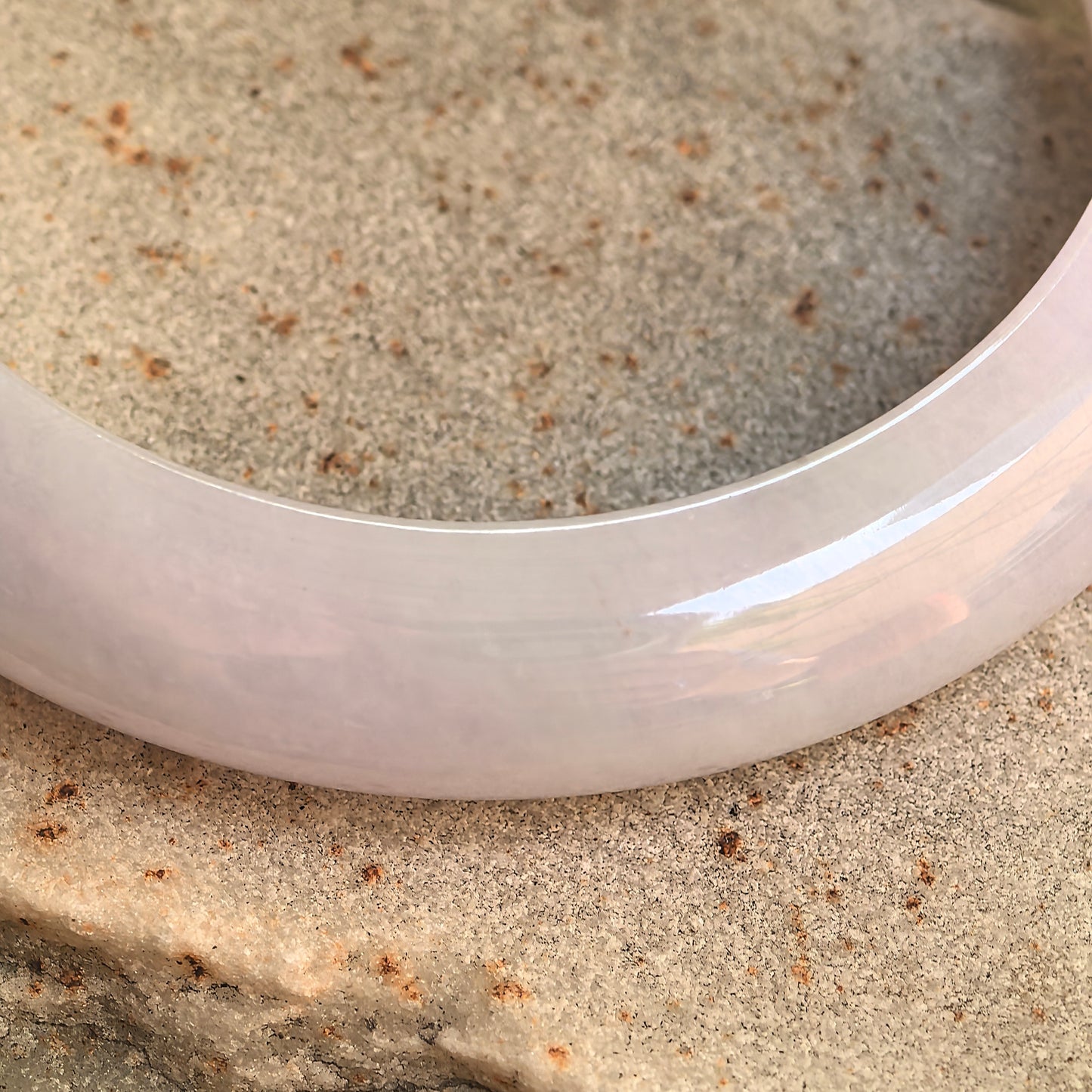 Natural Grade-A Glutinous Pale Lavender D-Shape Jadeite Bangle · Burmese Jade 54mm