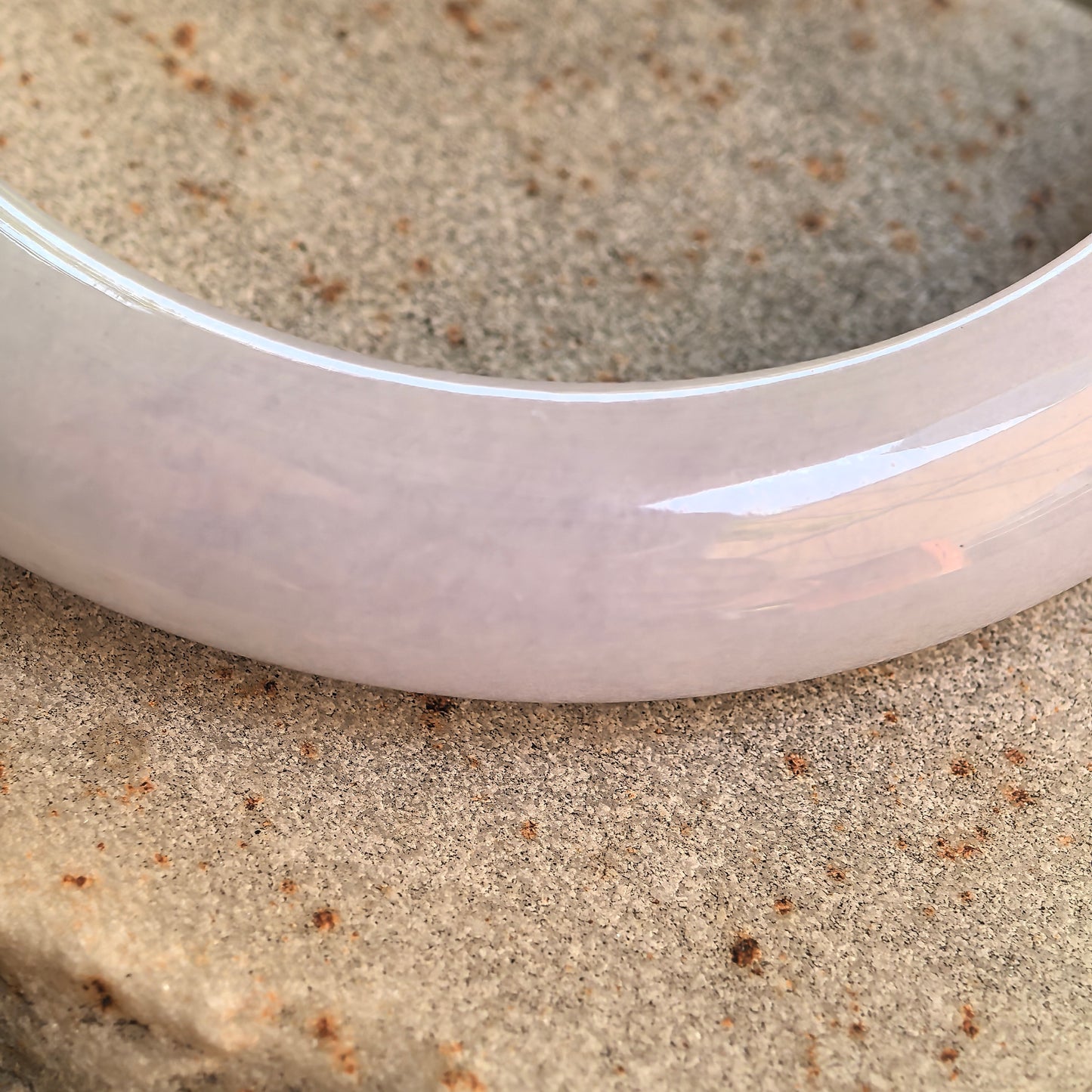Natural Grade-A Glutinous Pale Lavender D-Shape Jadeite Bangle · Burmese Jade 54mm