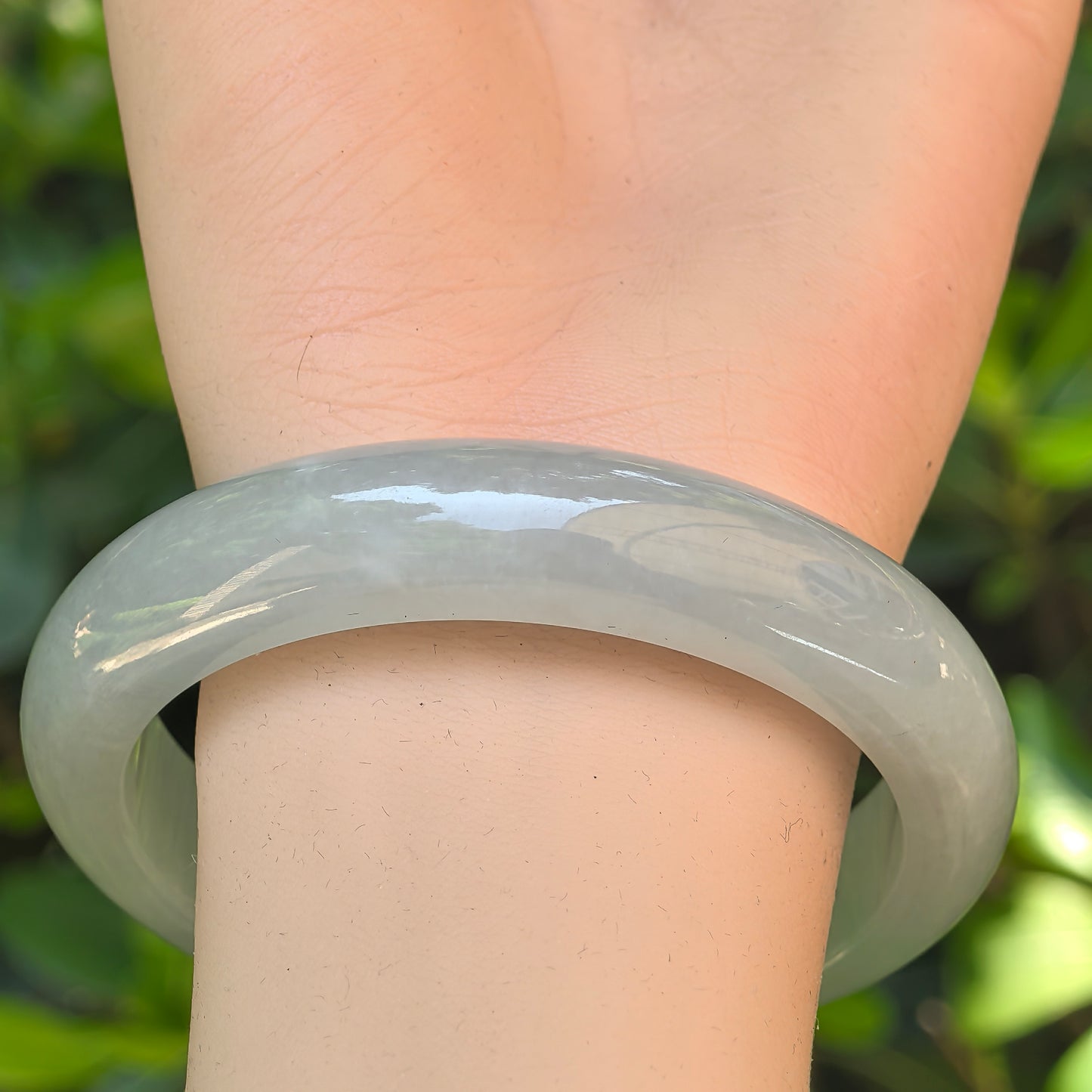 Natural Grade-A Icy Glutinous Light Green D-Shape Jadeite Bangle · Burmese Jade 59mm