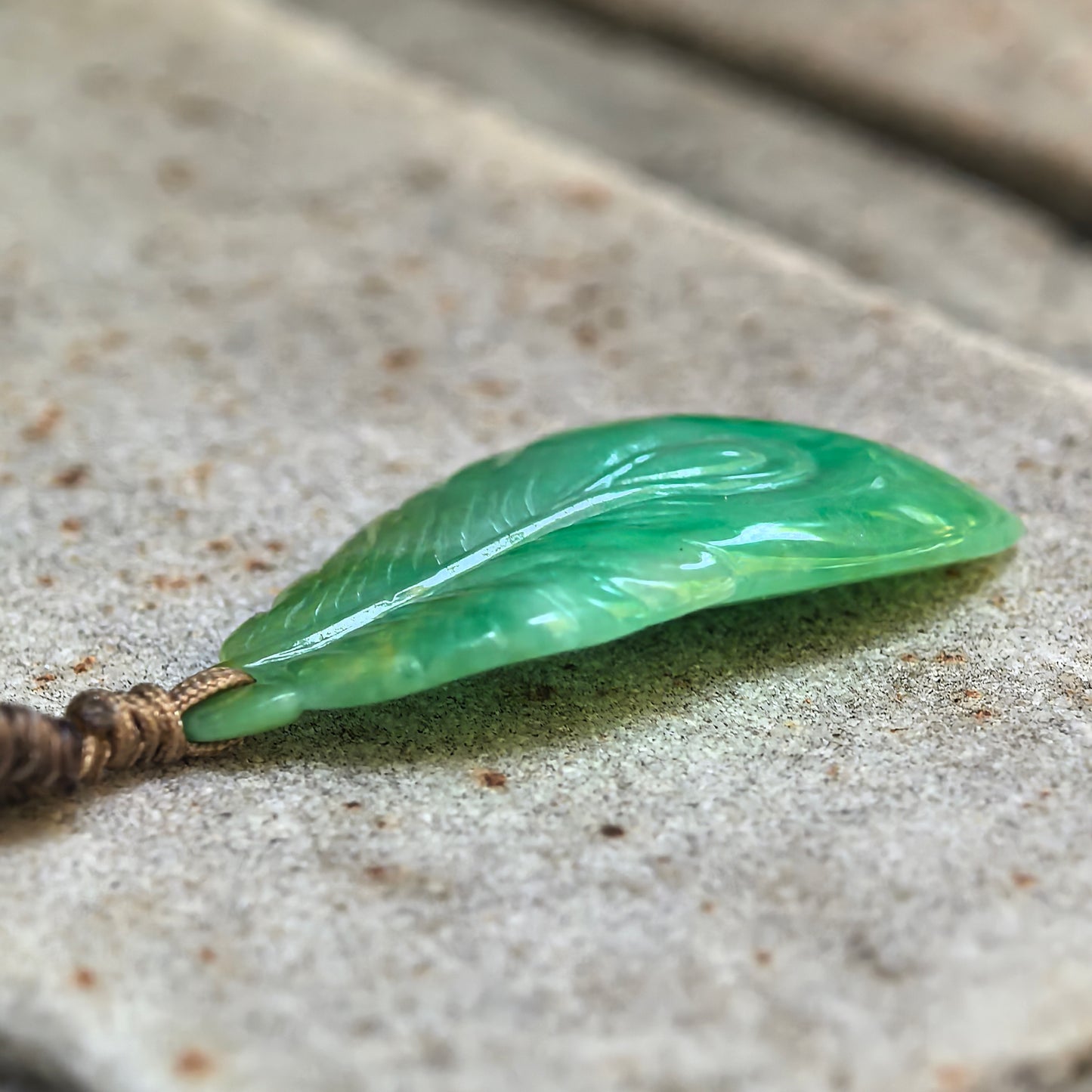 Natural Grade-A Glutinous Green Leaf Jadeite Pendant · Burmese Jade