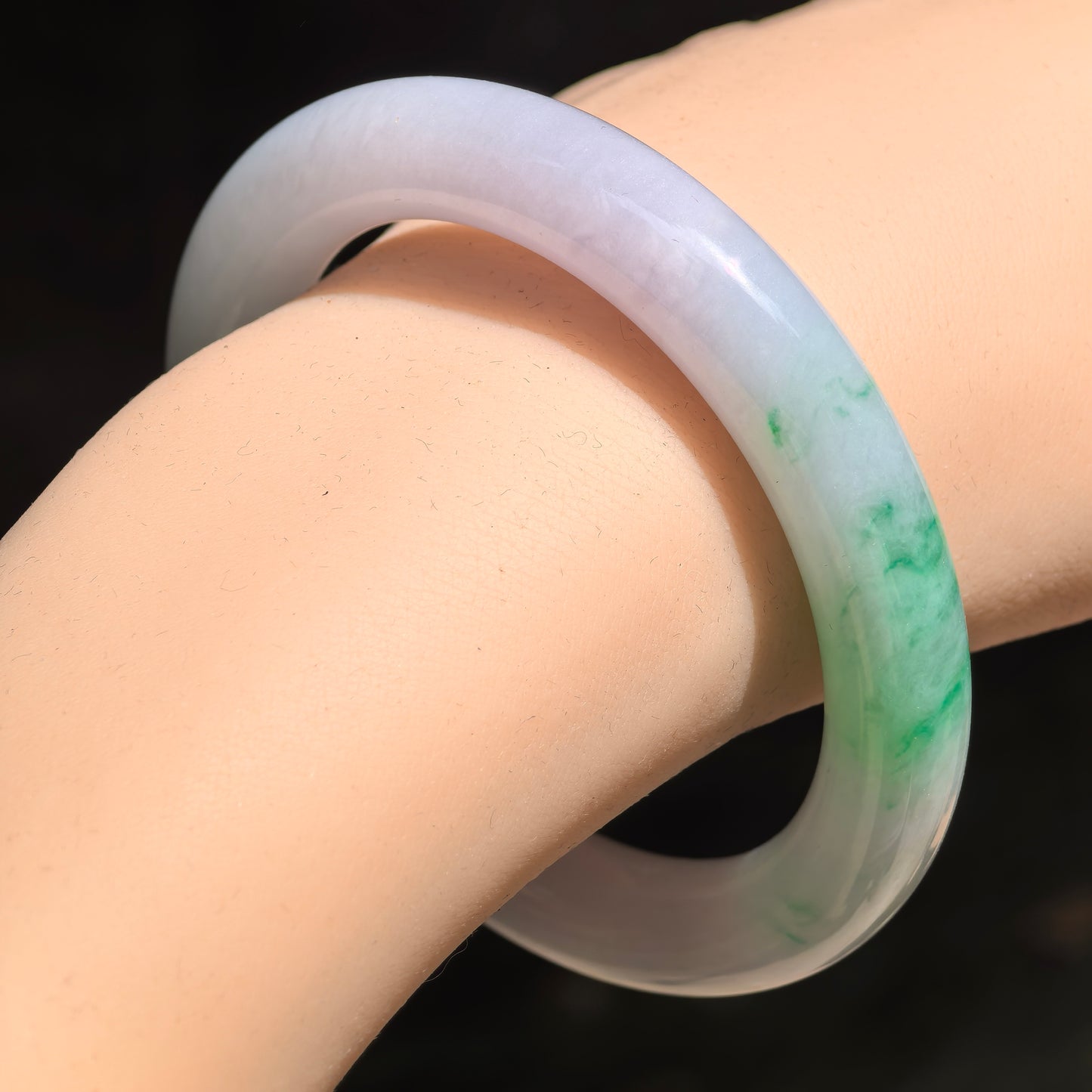 Natural Grade-A Icy Glutinous Light Lavender Base Green Floater Round Jadeite Bangle · Burmese Jade 54mm