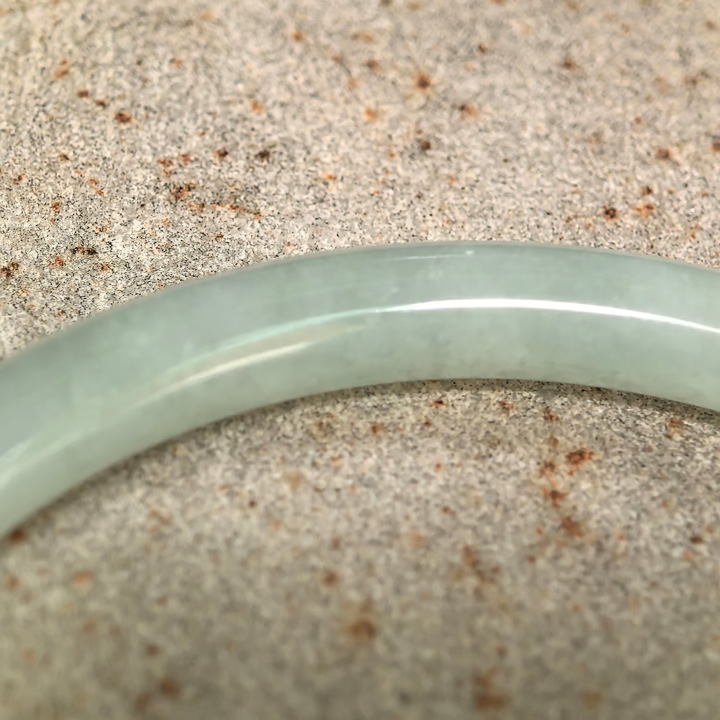 Natural Grade-A Glutinous Light Green Slim Round Jadeite Bangle · Burmese Jade 55mm