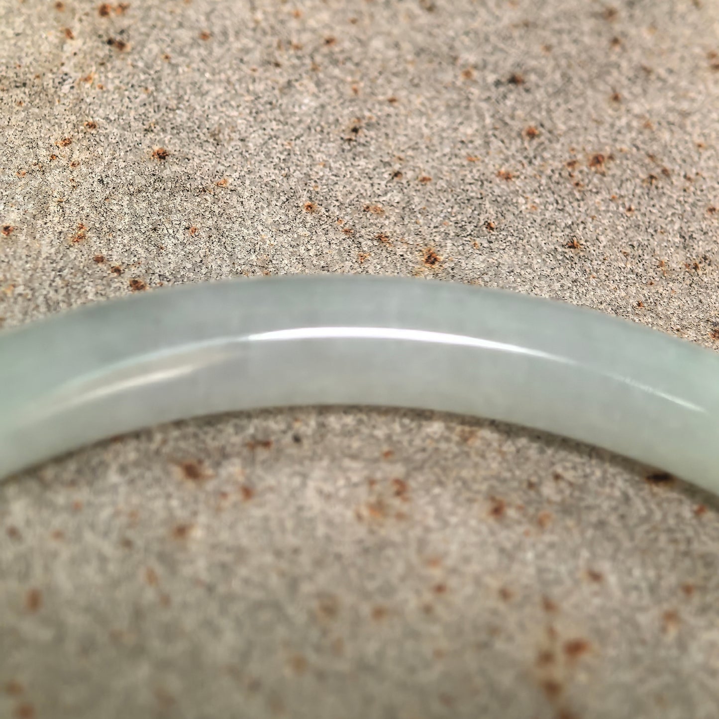 Natural Grade-A Glutinous Light Green Slim Round Jadeite Bangle · Burmese Jade 55mm