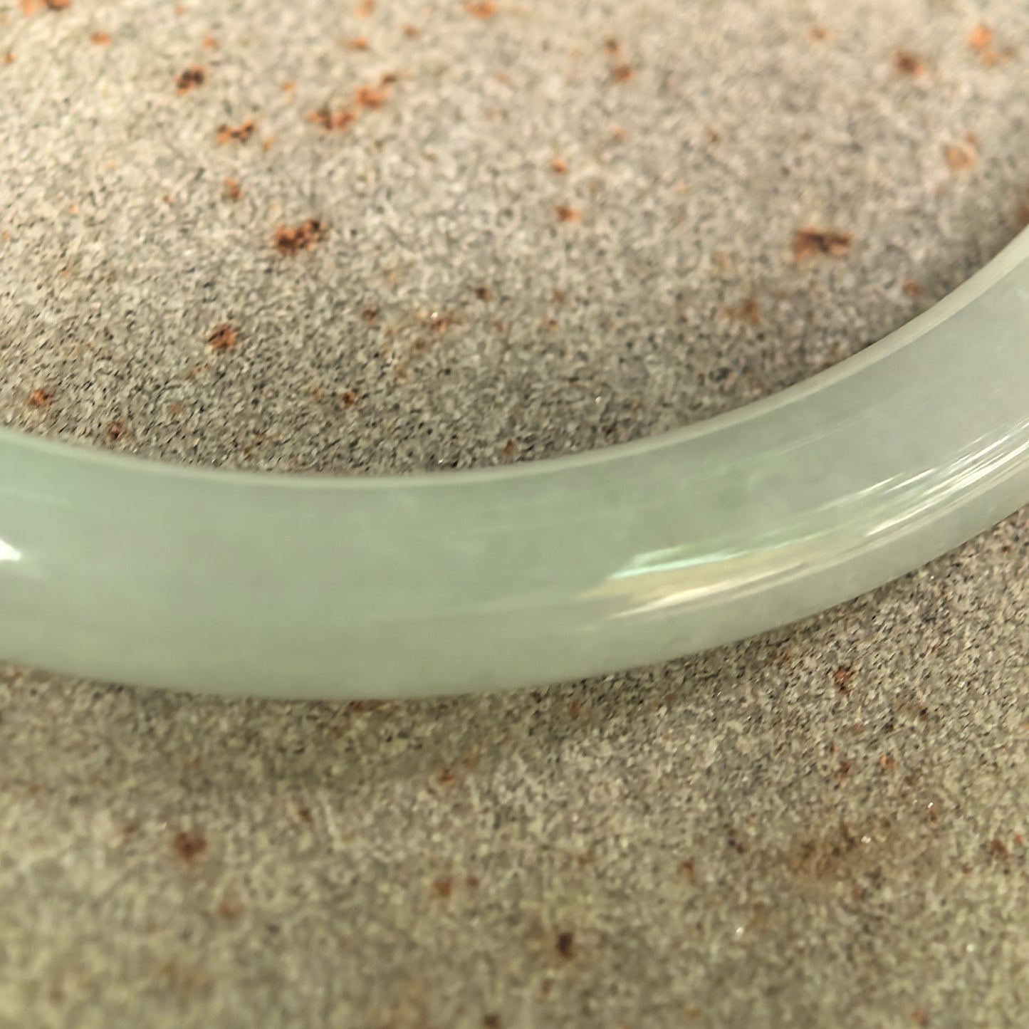 Natural Grade-A Glutinous Light Green Slim Round Jadeite Bangle · Burmese Jade 55mm