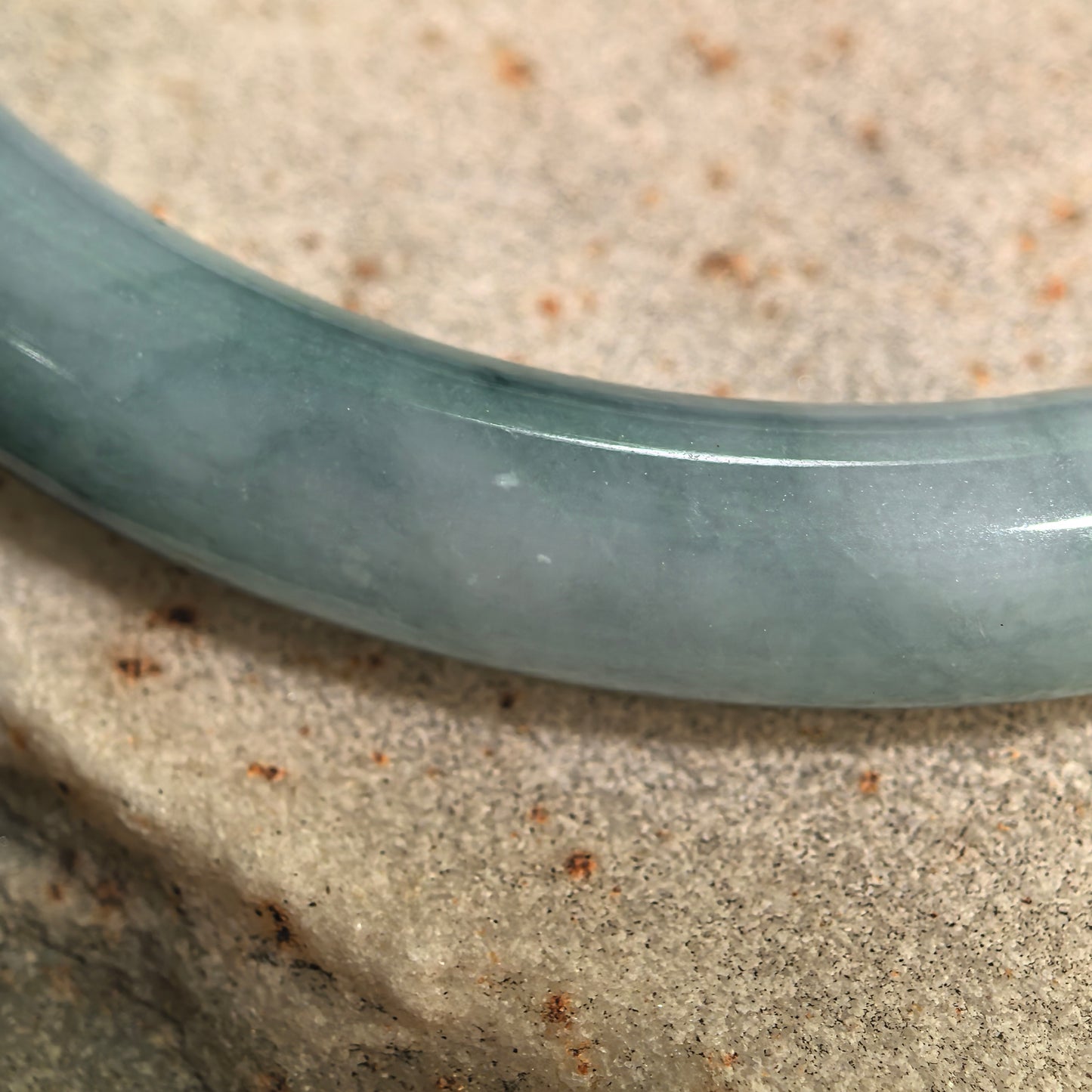 Natural Grade-A Jadeite Glutinous Deep Green Floating Color Round Bangle · Burmese Jade 59mm