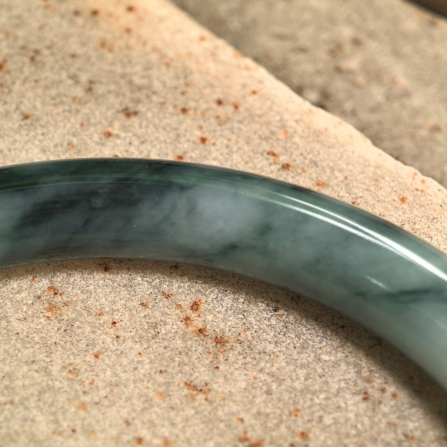 Natural Grade-A Jadeite Glutinous Deep Green Floating Color Round Bangle · Burmese Jade 59mm