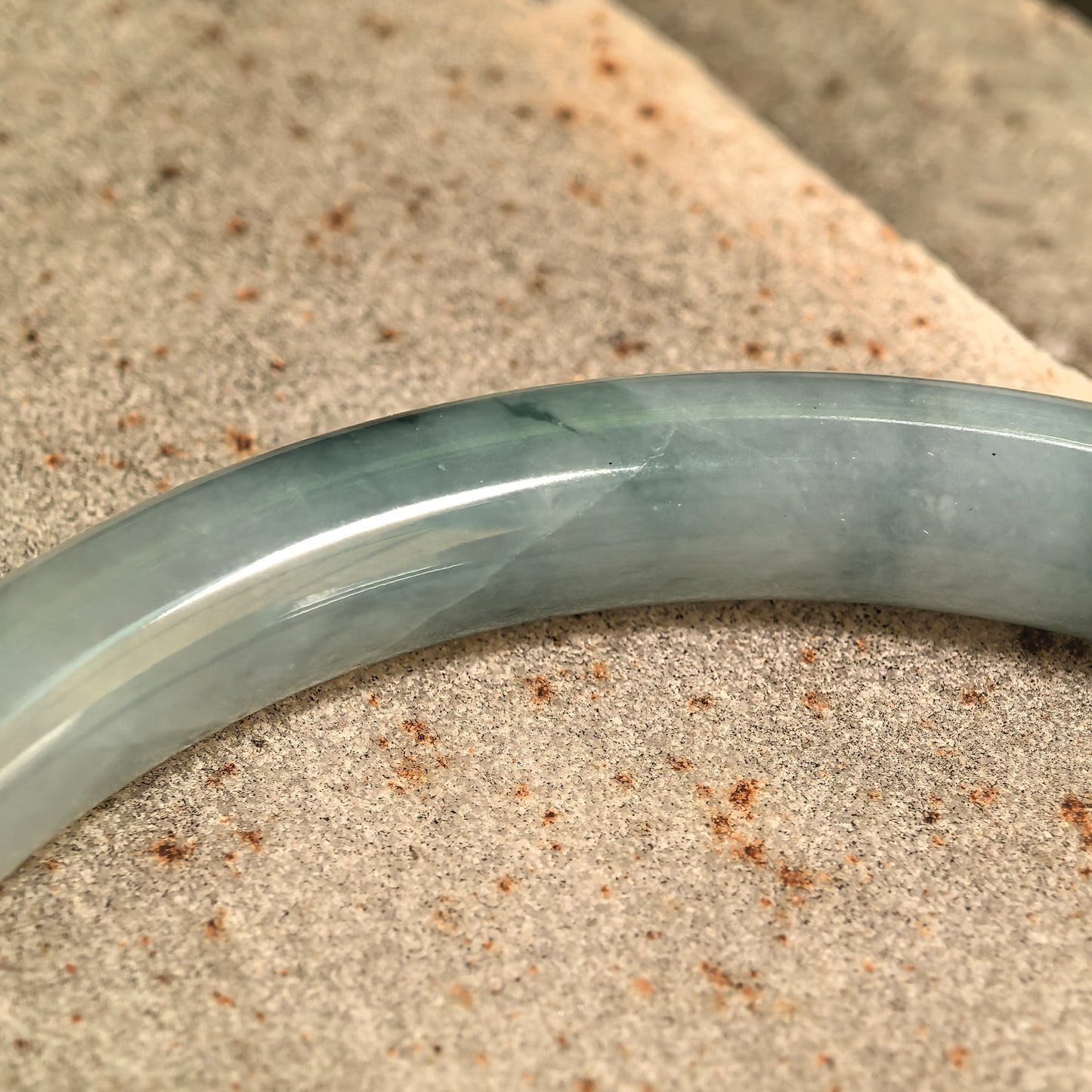 Natural Grade-A Jadeite Glutinous Deep Green Floating Color Round Bangle · Burmese Jade 59mm