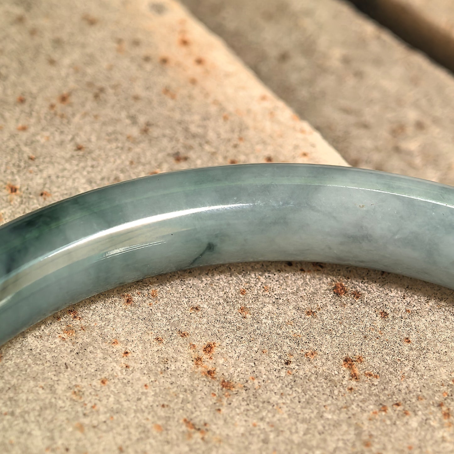 Natural Grade-A Jadeite Glutinous Deep Green Floating Color Round Bangle · Burmese Jade 59mm