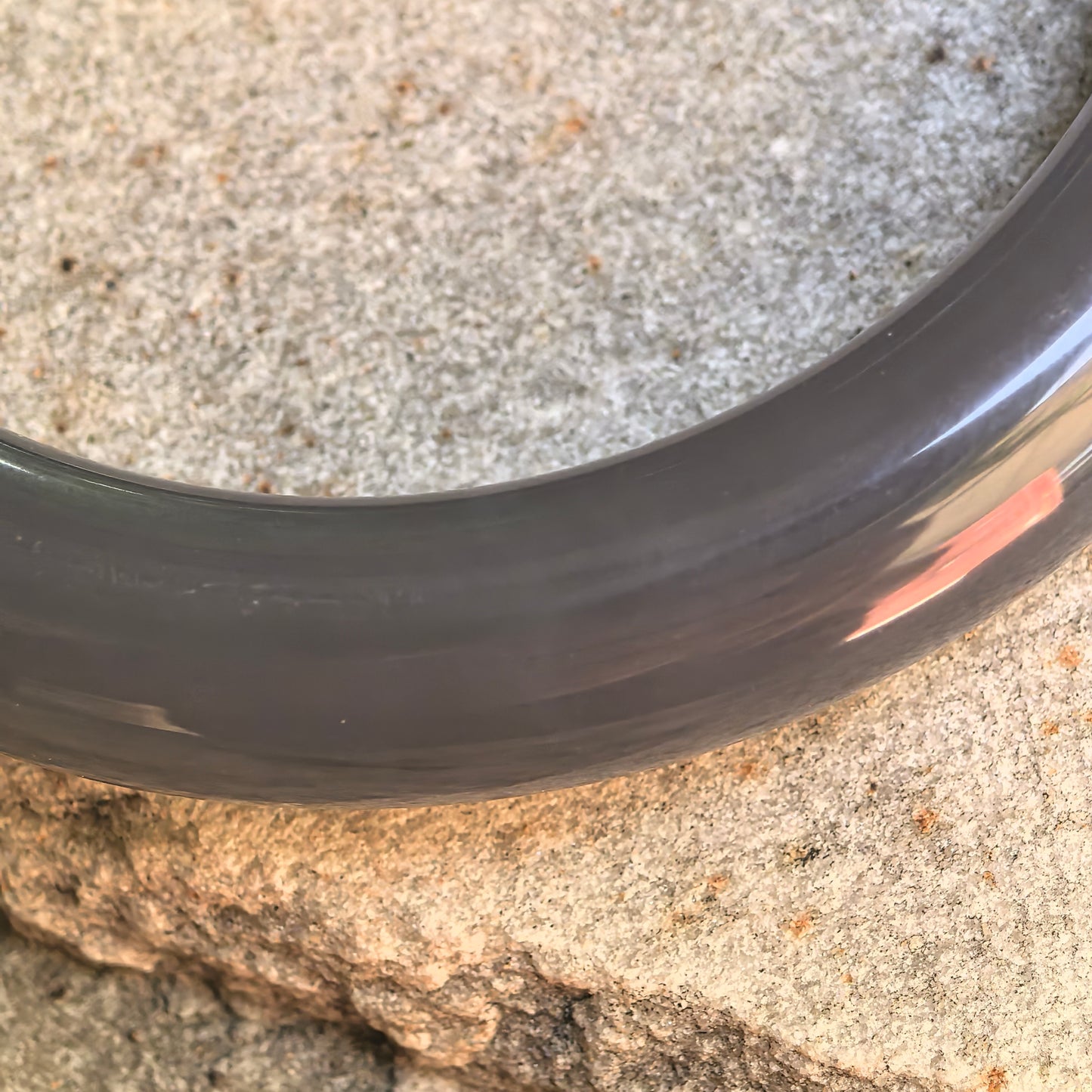 Natural Nephrite Deep Smoky Purple D-Shape Bangle · Hetian Jade 58mm