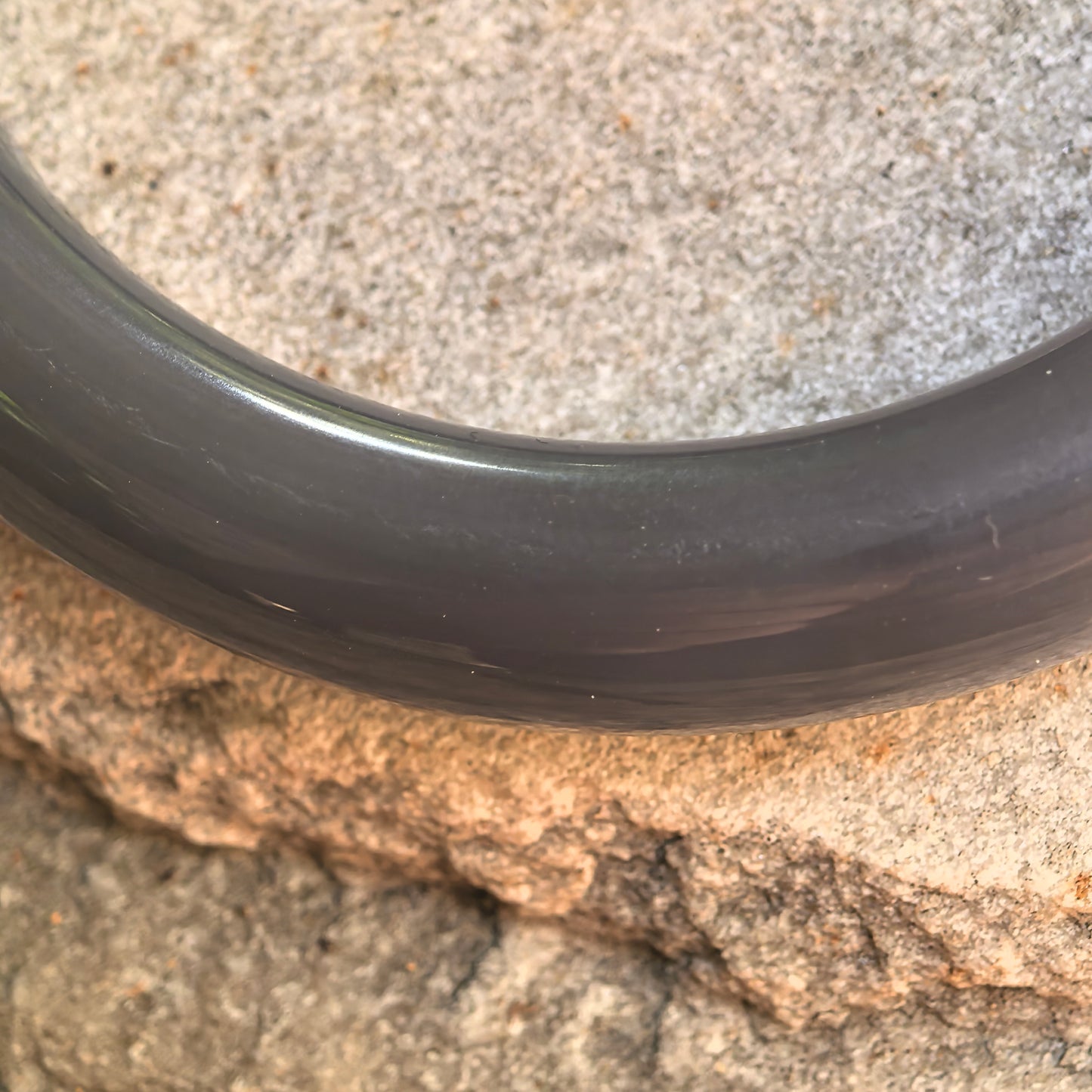 Natural Nephrite Deep Smoky Purple D-Shape Bangle · Hetian Jade 58mm