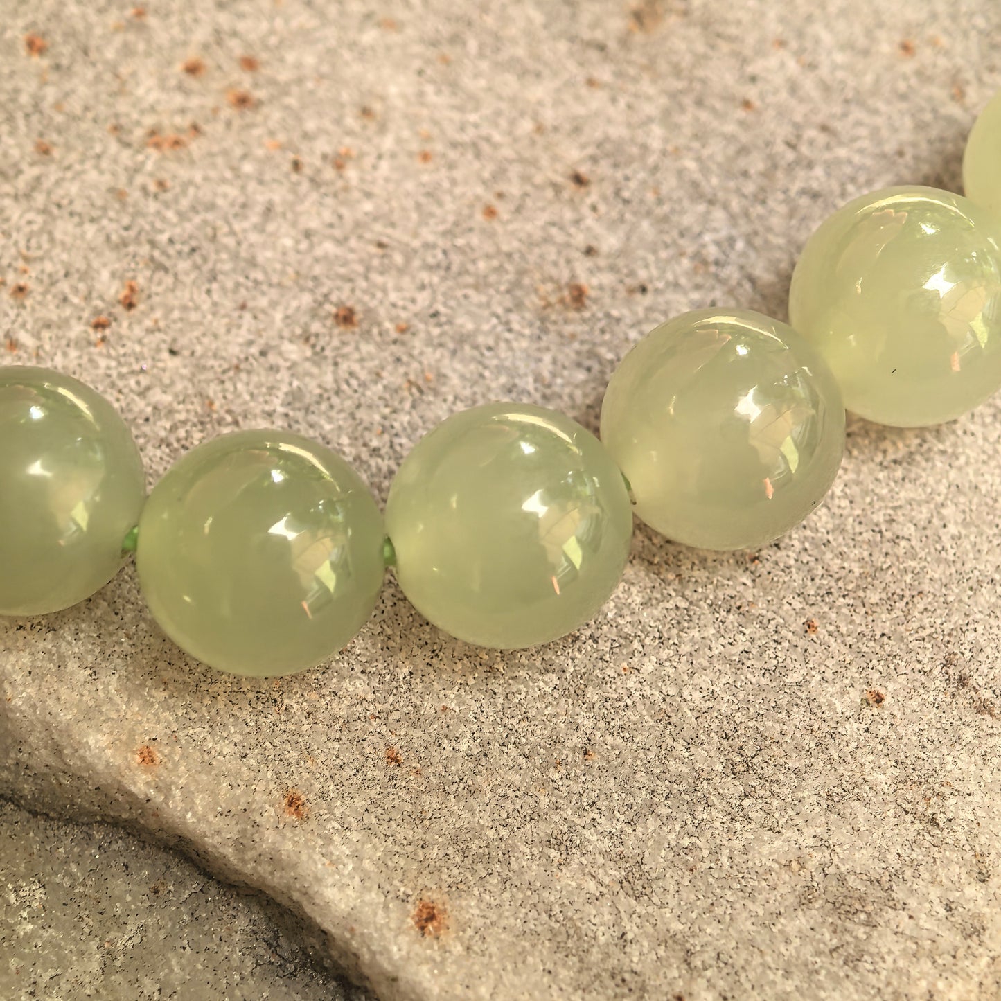 Natural Nephrite Celadon Green Bead Bracelet · Hetian Jade 8mm