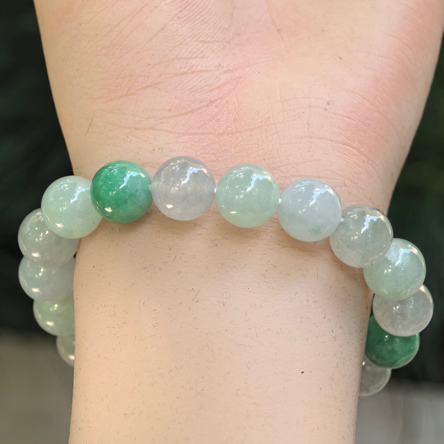 Natural Grade-A Glutinous-Icy Light Green Jadeite Bead Bracelet · Burmese Jade 10mm