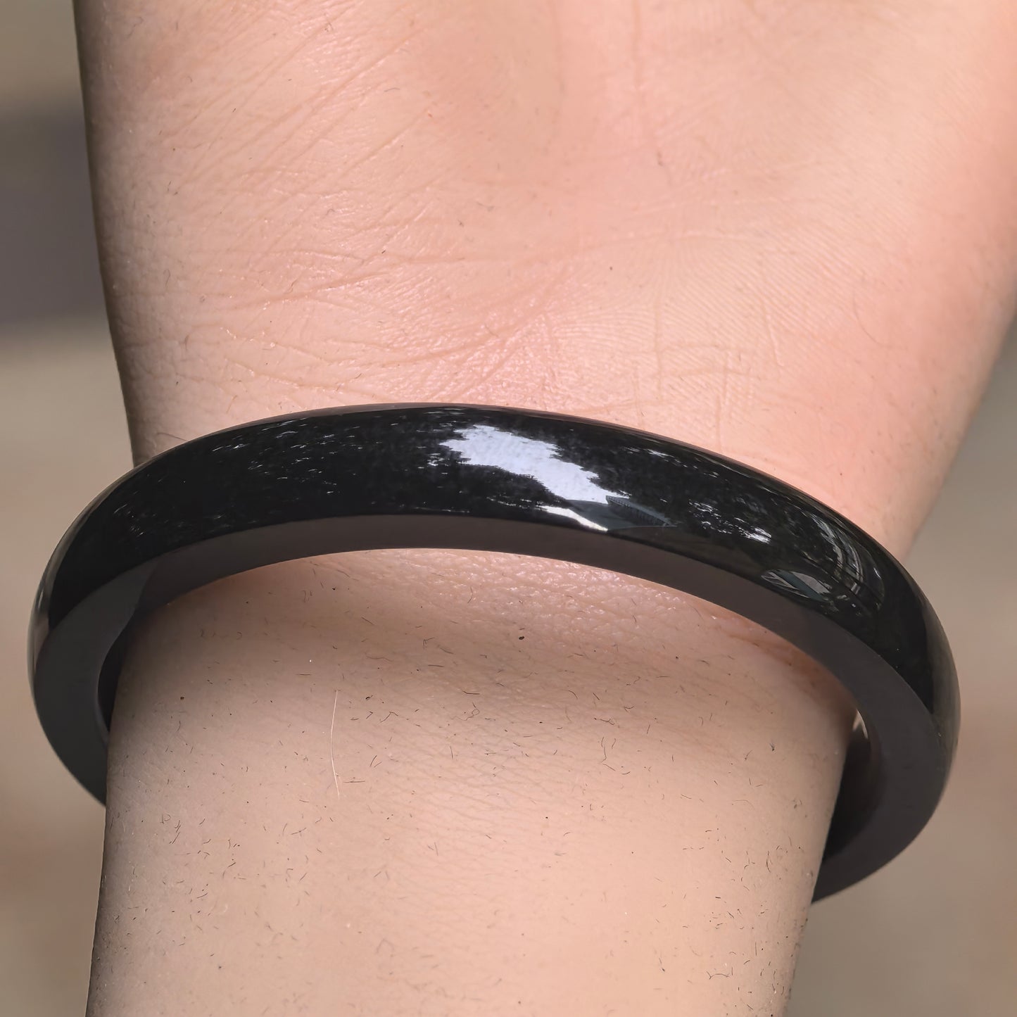 Natural Nephrite Black Square Bangle · Hetian Jade 51mm