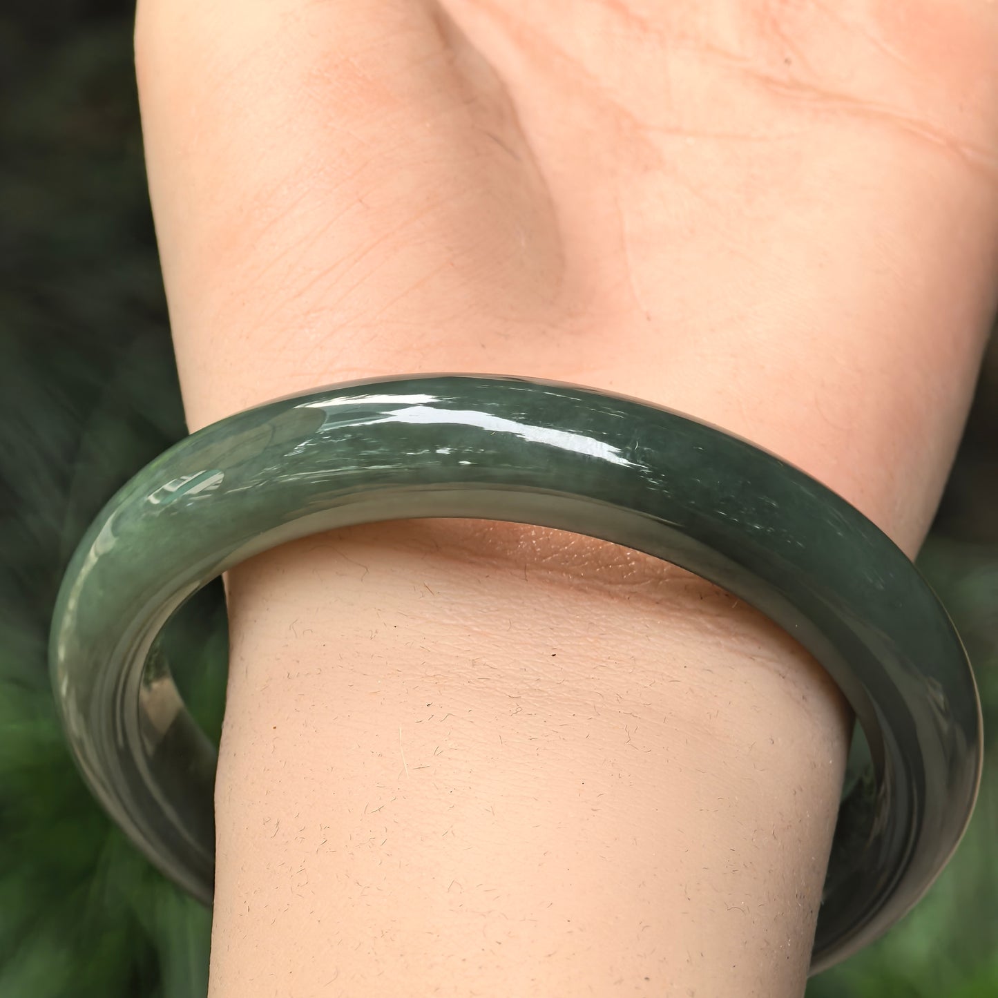 Natural Nephrite Dark Green D-Shape Bangle · Hetian Jade