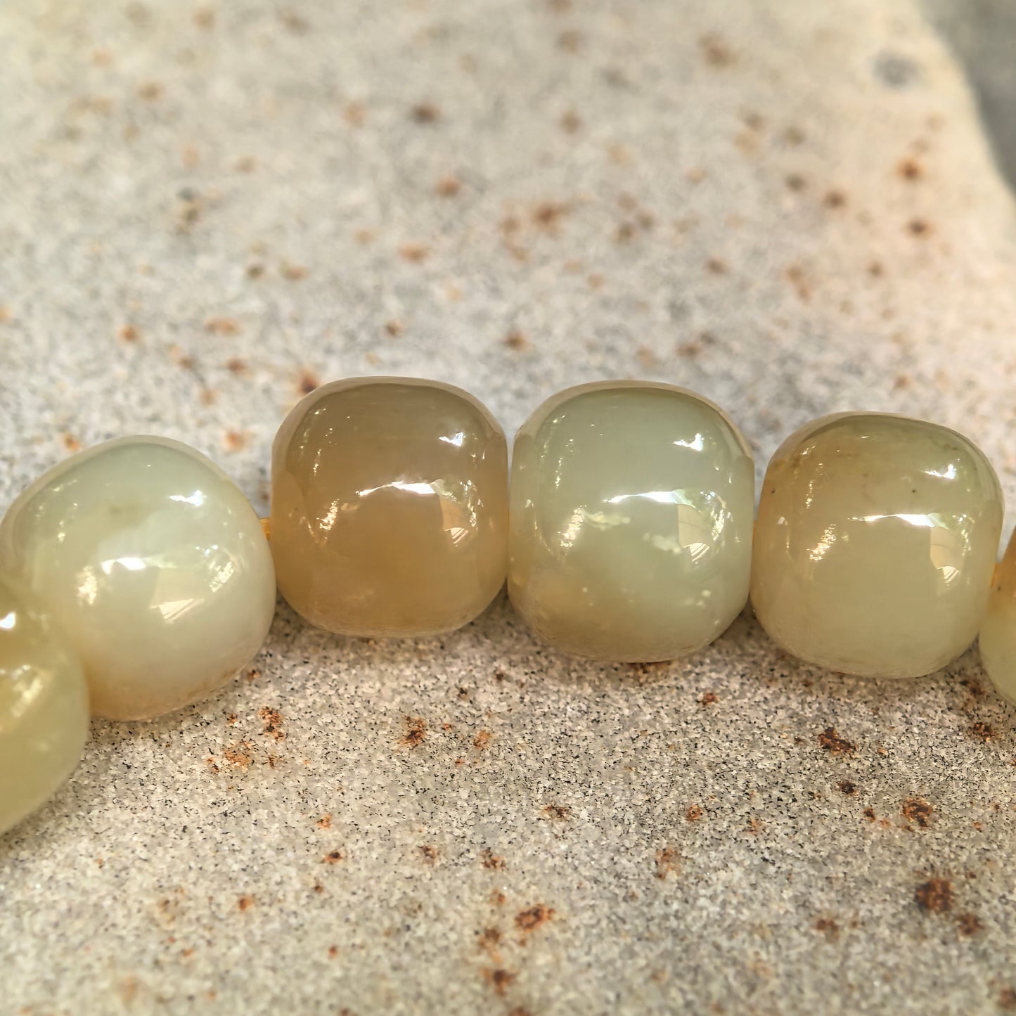 Natural Nephrite Sugar Yellow Abacus Bead Bracelet · Hetian Jade 8mm