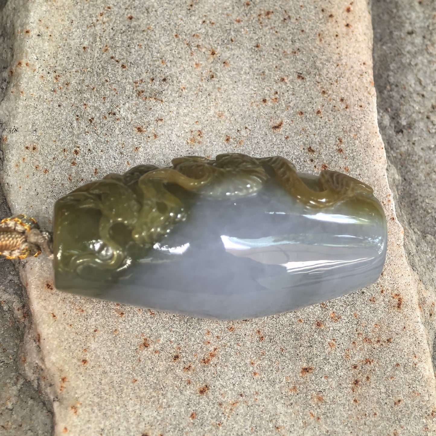 Natural Grade-A Glutinous Yellow Dragon Column Jadeite Pendant · Burmese Jade