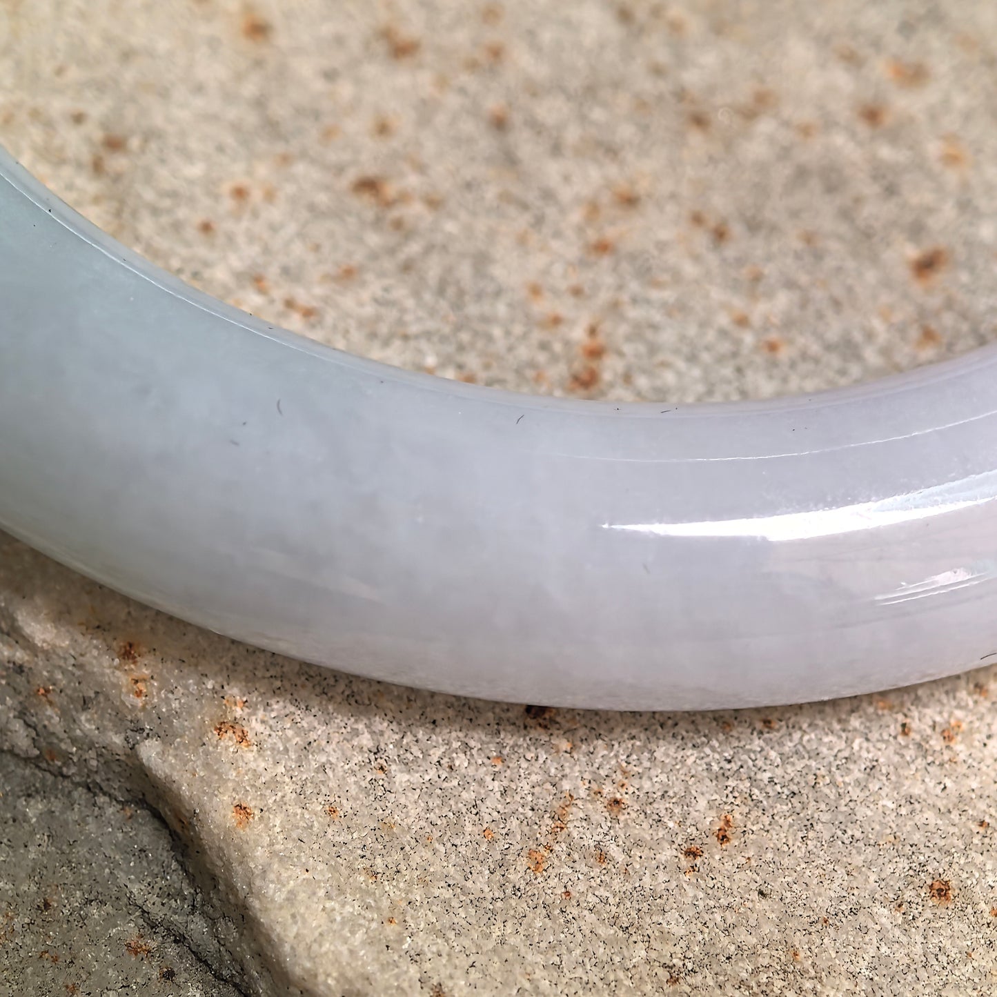Natural Grade-A Icy Glutinous Light Lavender Base Green Floater Round Jadeite Bangle · Burmese Jade 54mm