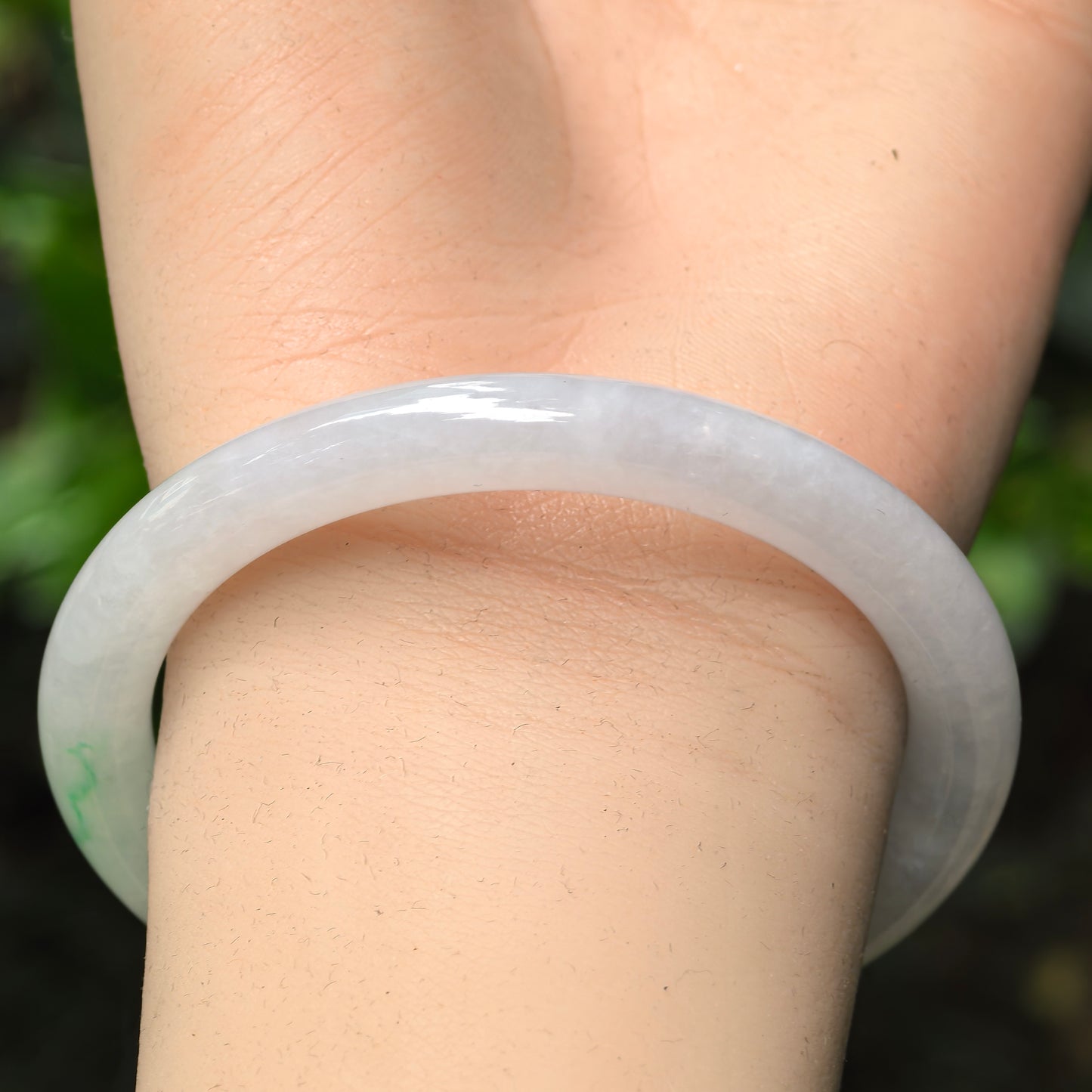 Natural Grade-A Icy Glutinous Light Green-White Round Jadeite Bangle · Burmese Jade 52mm