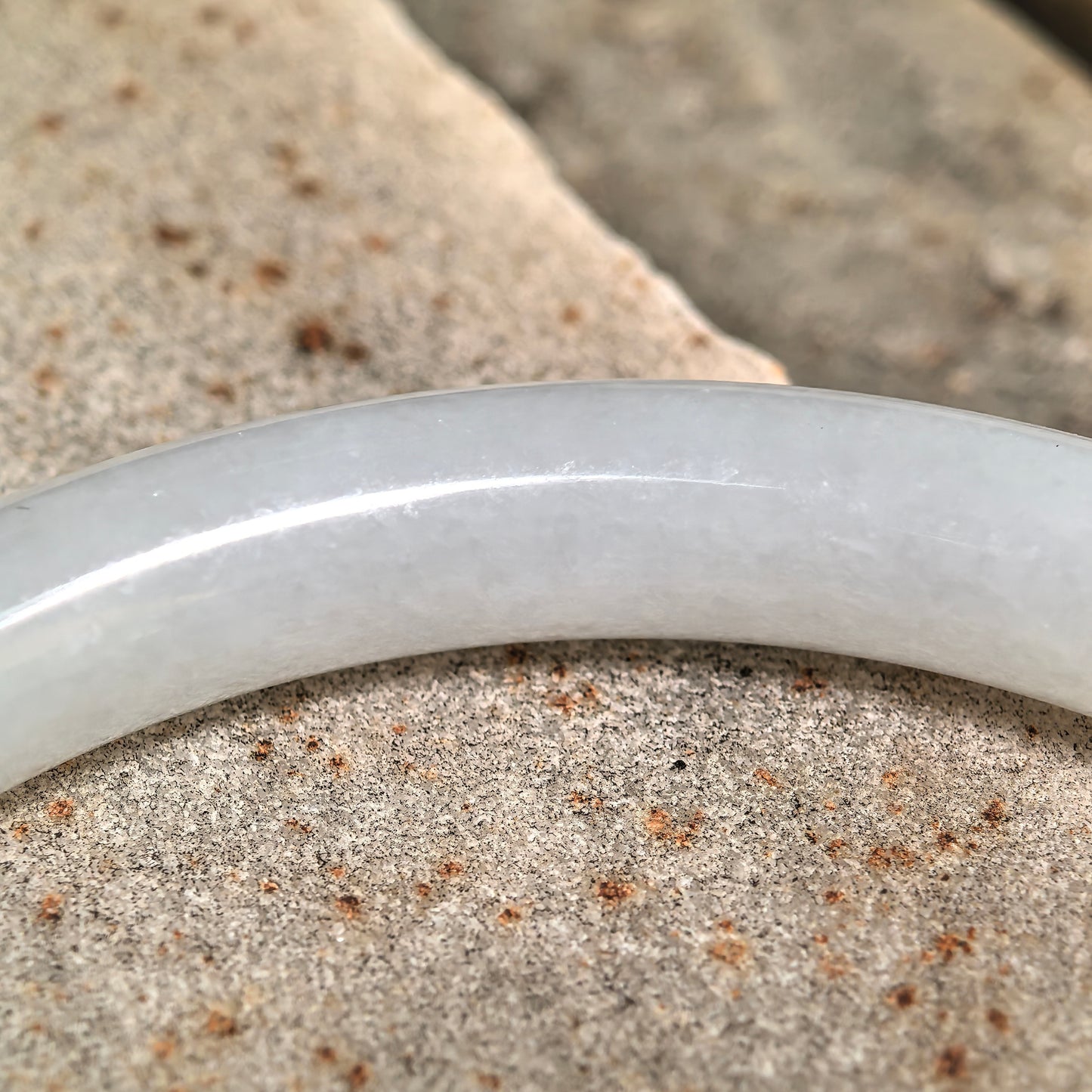 Natural Grade-A Glutinous White Slim Round Jadeite Bangle · Burmese Jade 53mm