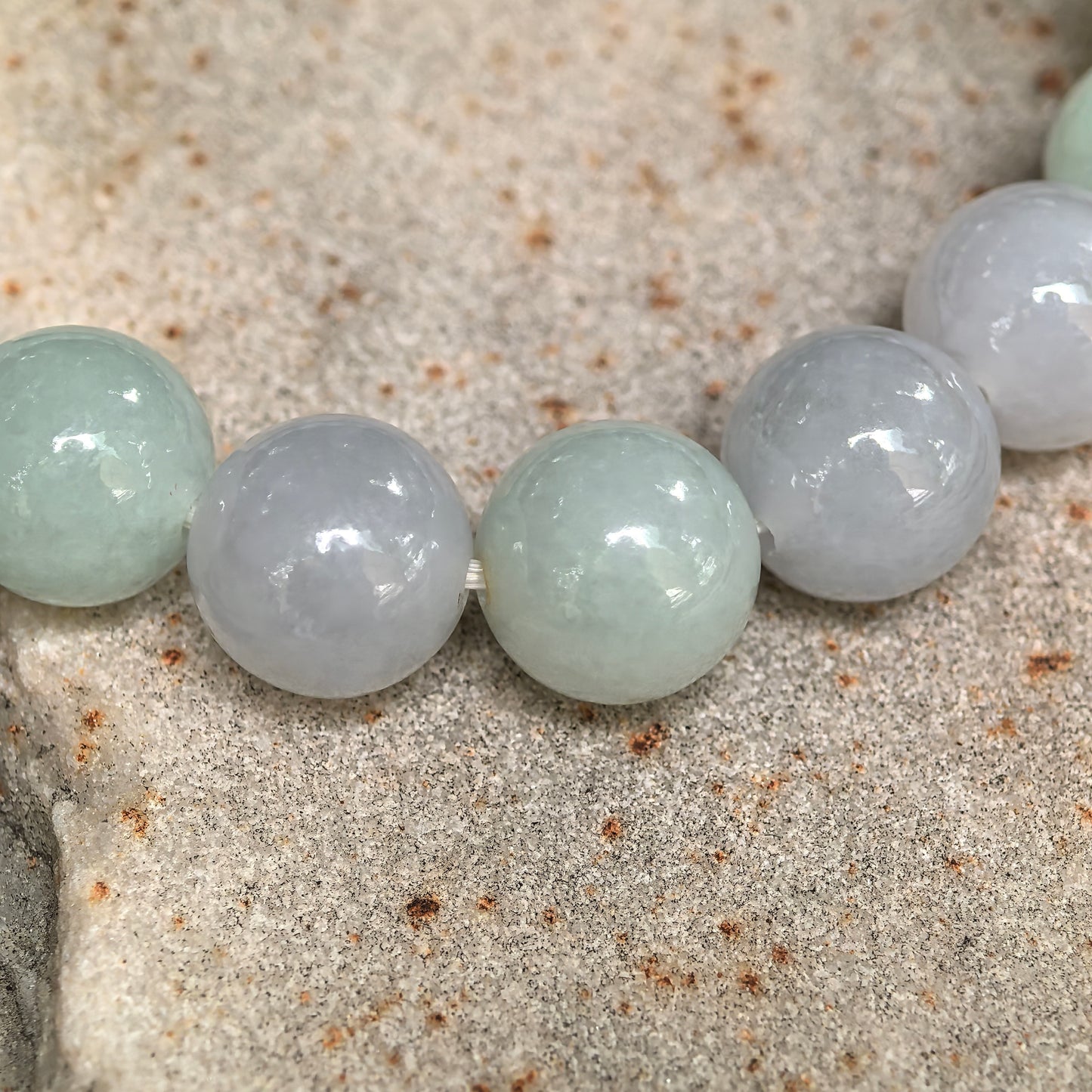 Natural Grade-A Glutinous-Icy Pale Green and Lavender Jadeite Bead Bracelet · Burmese Jade 10mm