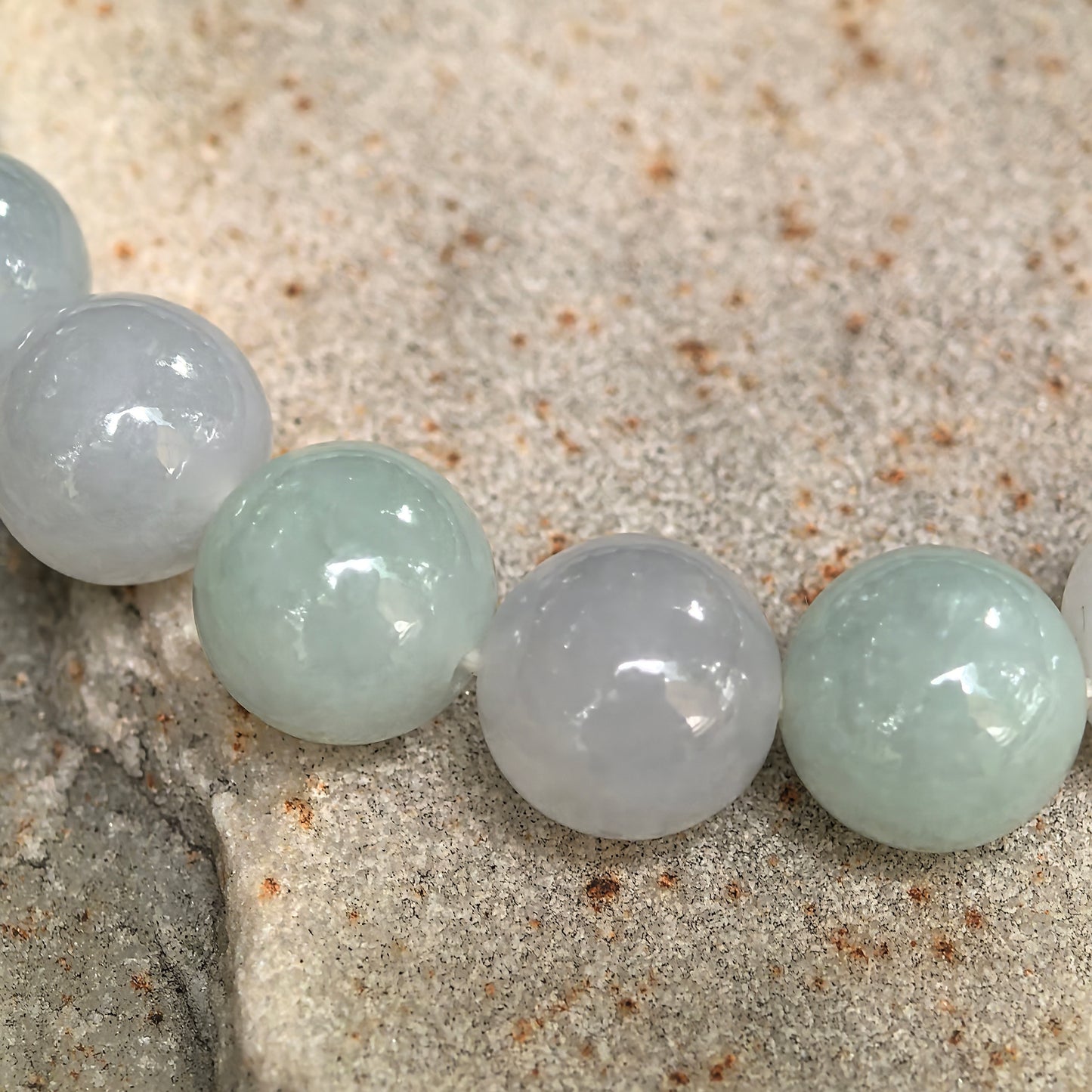 Natural Grade-A Glutinous-Icy Pale Green and Lavender Jadeite Bead Bracelet · Burmese Jade 10mm