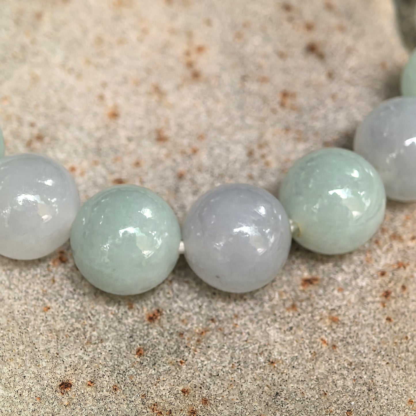 Natural Grade-A Glutinous-Icy Pale Green and Lavender Jadeite Bead Bracelet · Burmese Jade 10mm