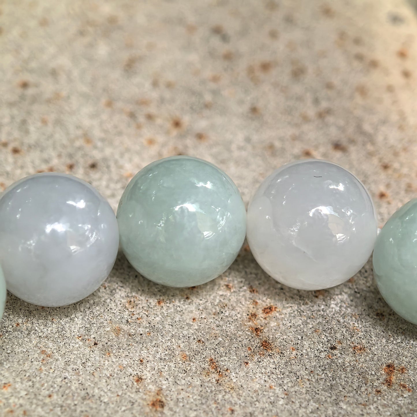Natural Grade-A Glutinous-Icy Pale Green and Lavender Jadeite Bead Bracelet · Burmese Jade 10mm