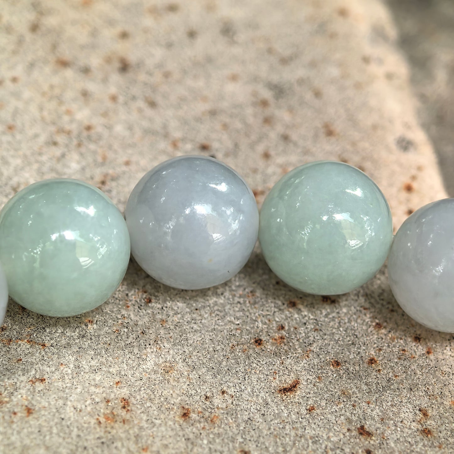 Natural Grade-A Glutinous-Icy Pale Green and Lavender Jadeite Bead Bracelet · Burmese Jade 10mm