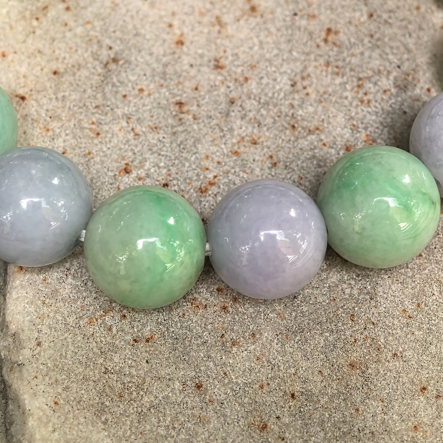 Natural Grade-A Glutinous Lavender & Green Jadeite Bead Bracelet · Burmese Jade 13mm