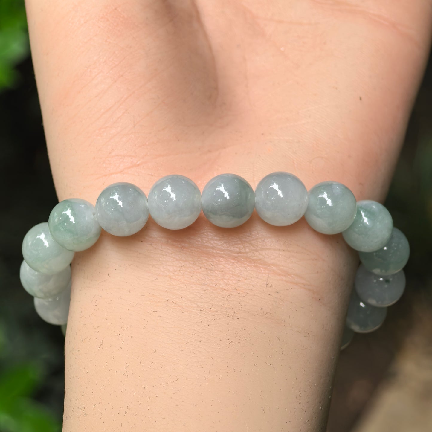 Natural Grade-A Glutinous-Icy Pale Green Jadeite Bead Bracelet · Burmese Jade 9.5mm