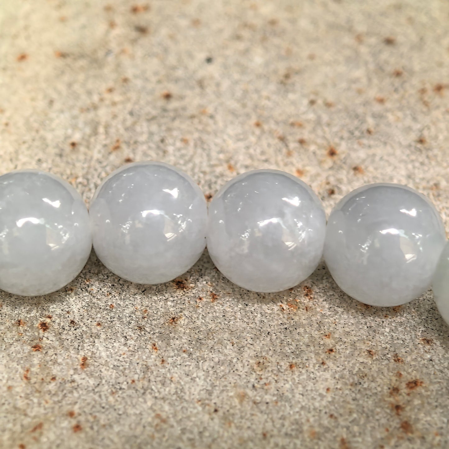 Natural Grade-A Glutinous Pale Green Jadeite Bead Bracelet · Burmese Jade 8.5mm