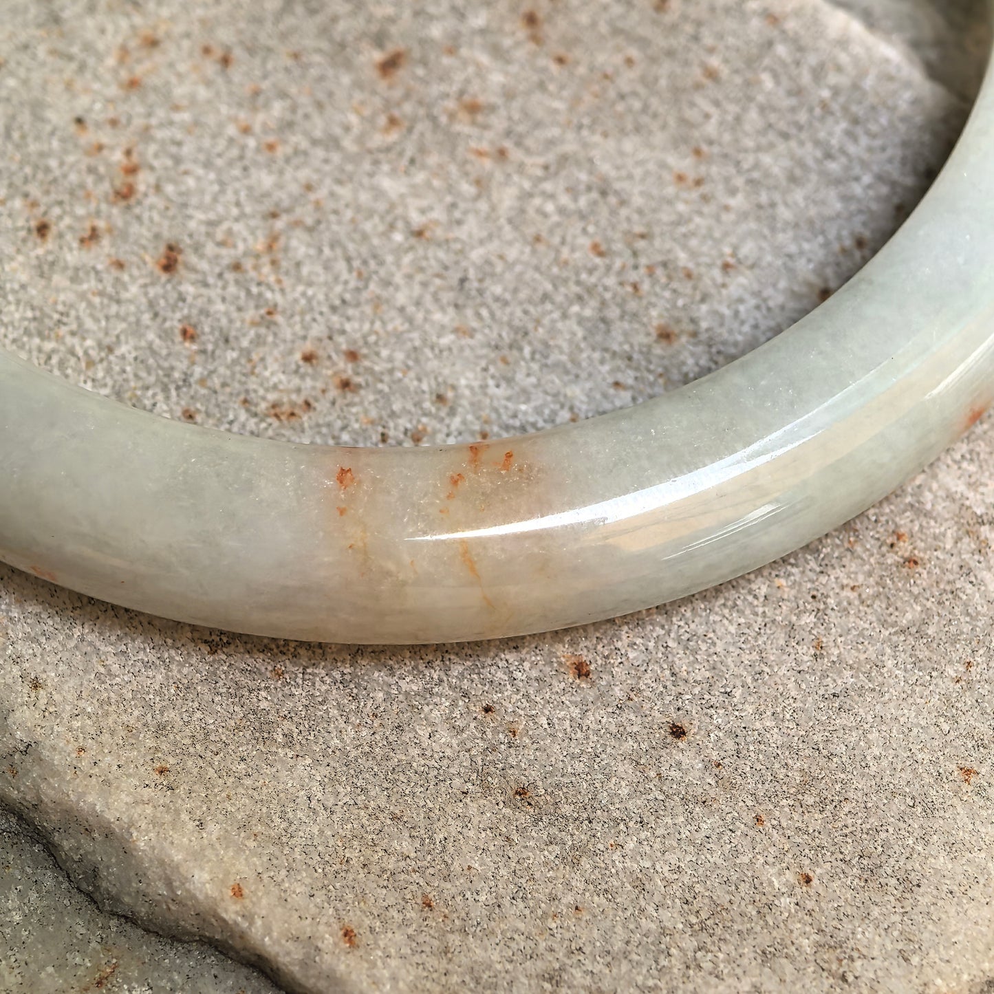 Natural Grade-A Glutinous White Scattered-Gold D-Shape Jadeite Bangle · Burmese Jade 58mm