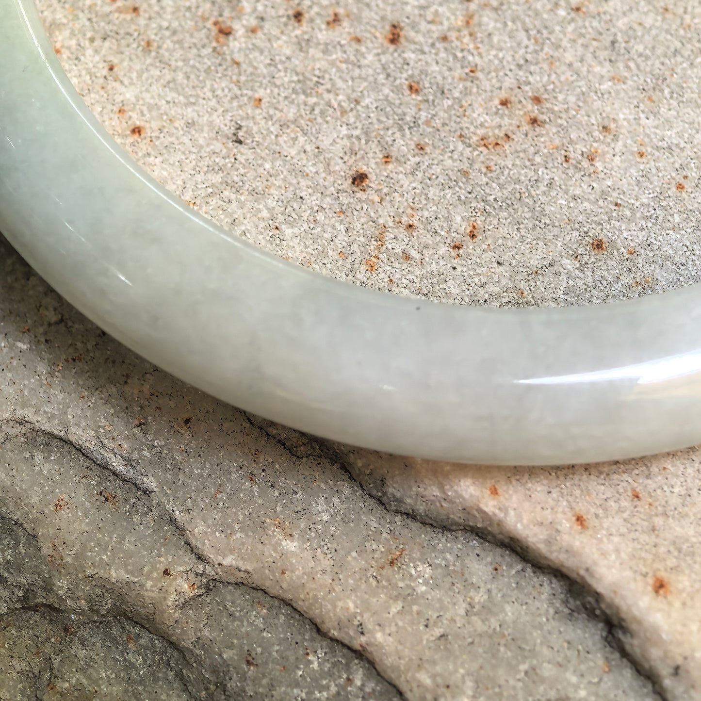 Natural Grade-A Glutinous White Scattered-Gold D-Shape Jadeite Bangle · Burmese Jade 58mm
