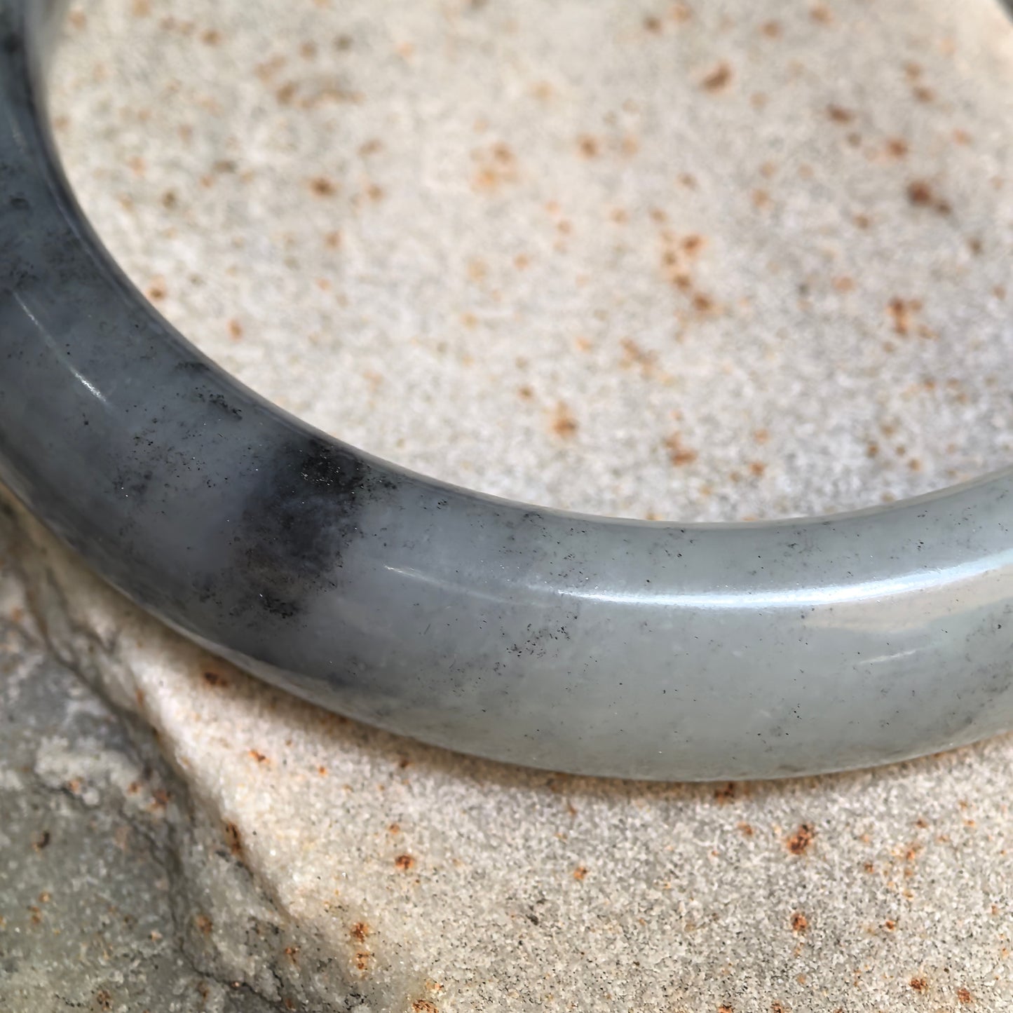 Natural Nephrite Black-and-White Patterned D-Shape Bangle · Hetian Jade 58mm