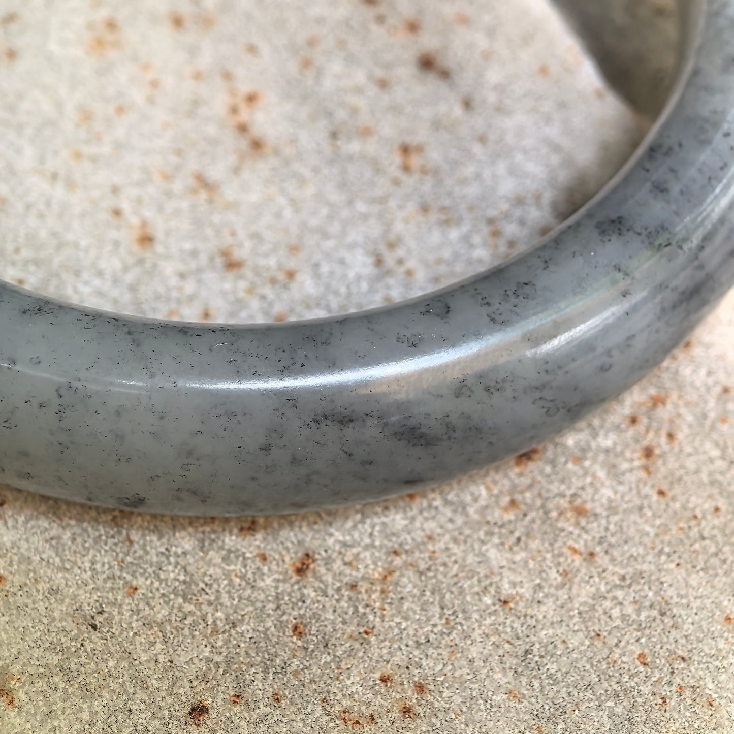 Natural Nephrite Black-and-White Patterned D-Shape Bangle · Hetian Jade 58mm