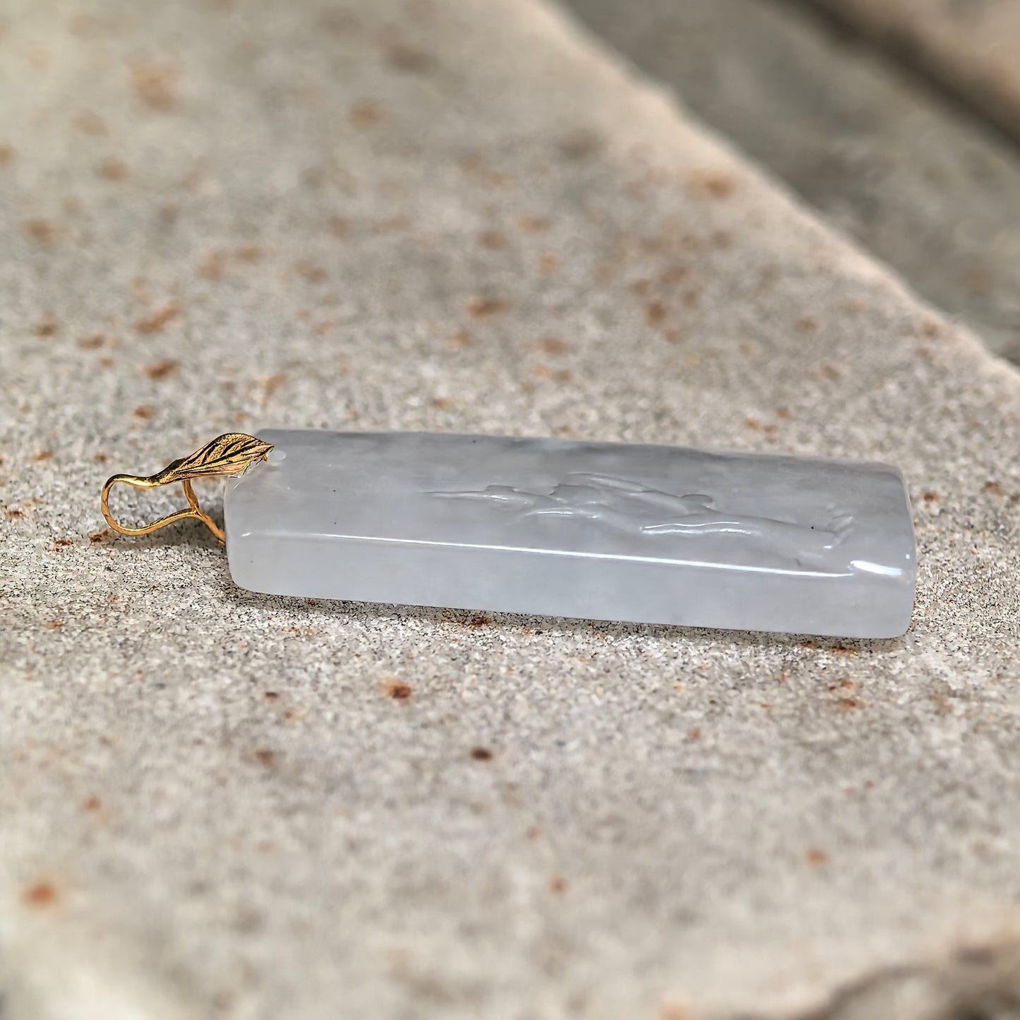 Natural Grade-A Icy Snowflake Cotton Plum Blossom Jadeite Pendant with 18K Gold · Burmese Jade