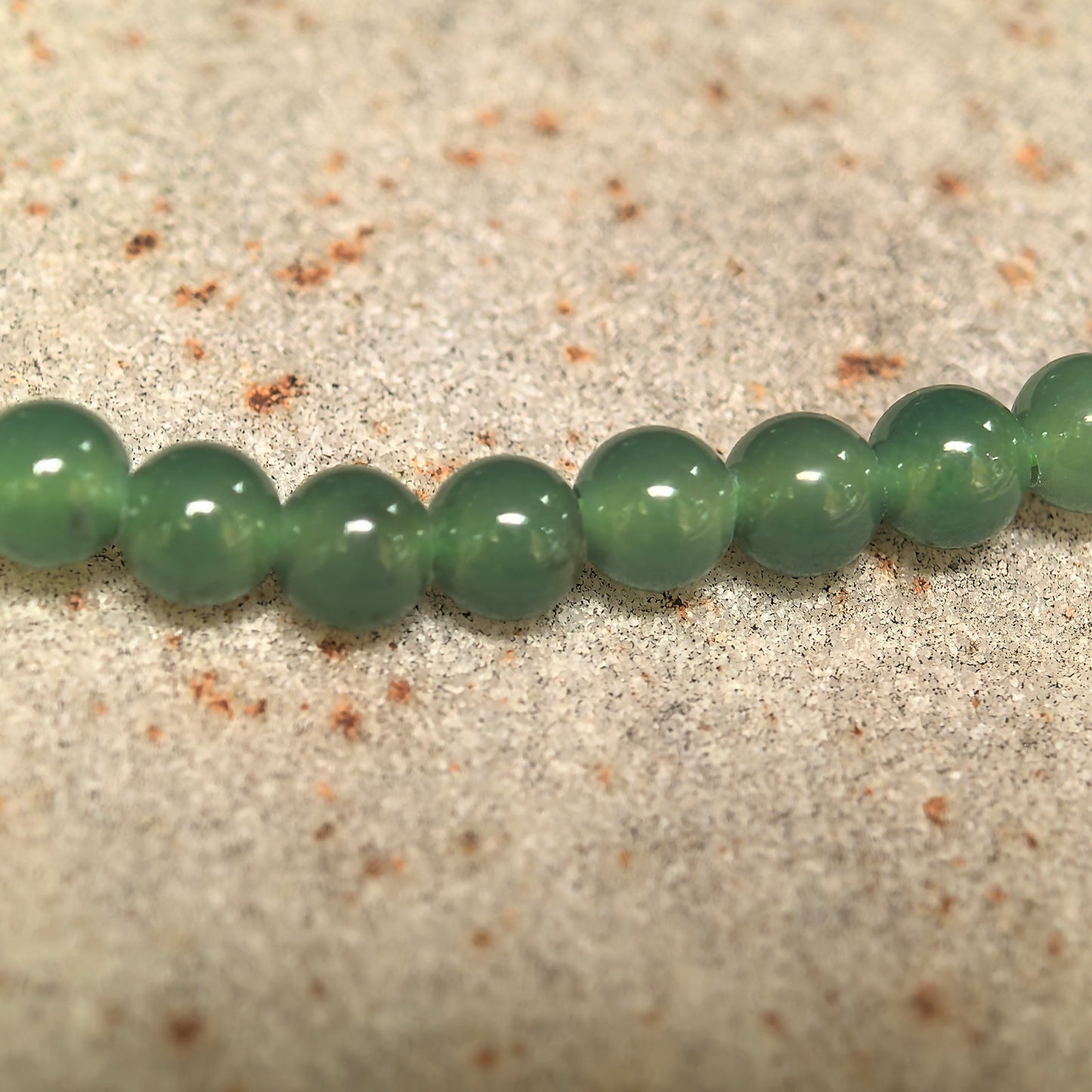 Natural Grade-A Icy Glutinous Green Jadeite Beaded Bracelet · Burmese Jade 3.8mm