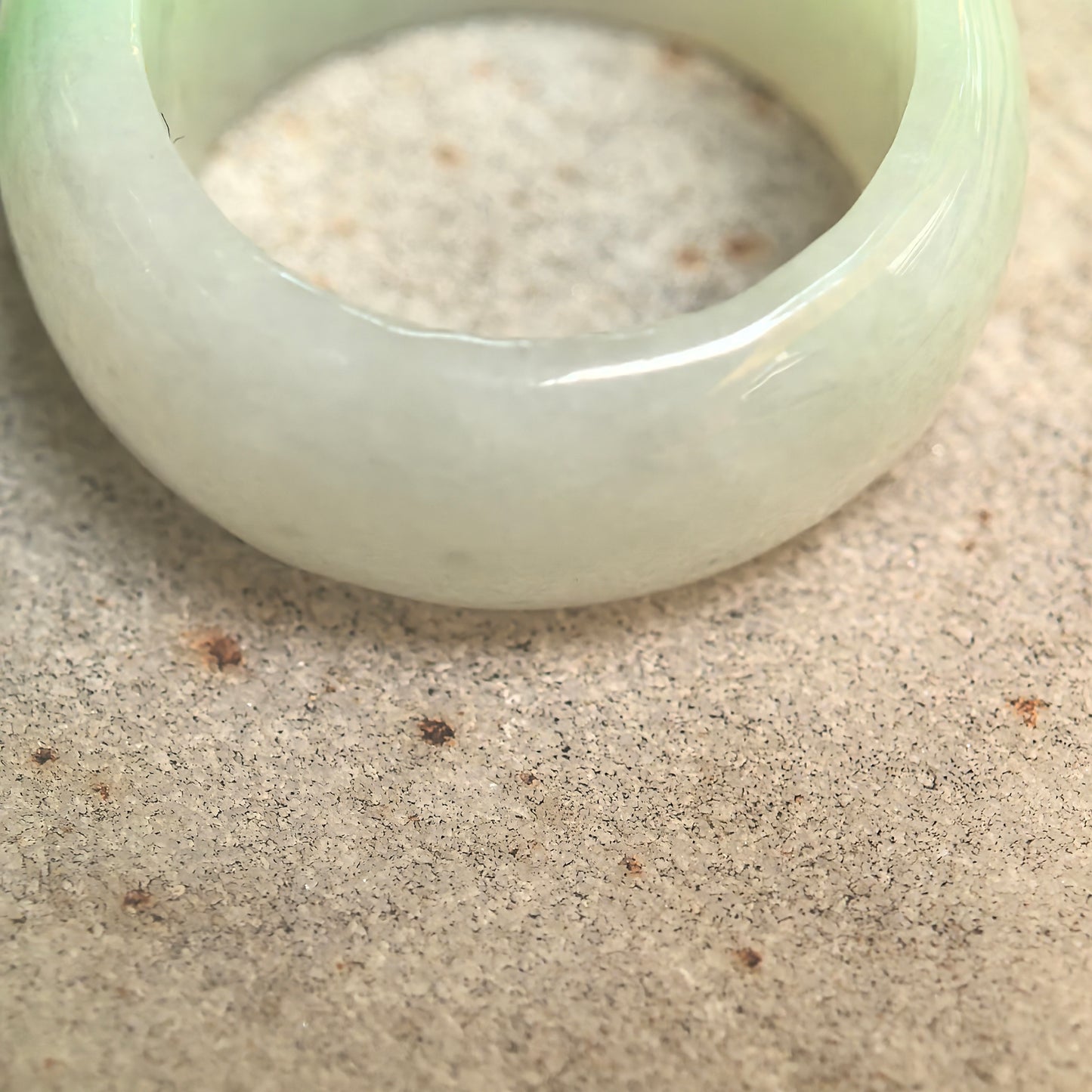 Natural Grade-A Glutinous Light Green Floral Jadeite Ring Band · Burmese Jade US5.5