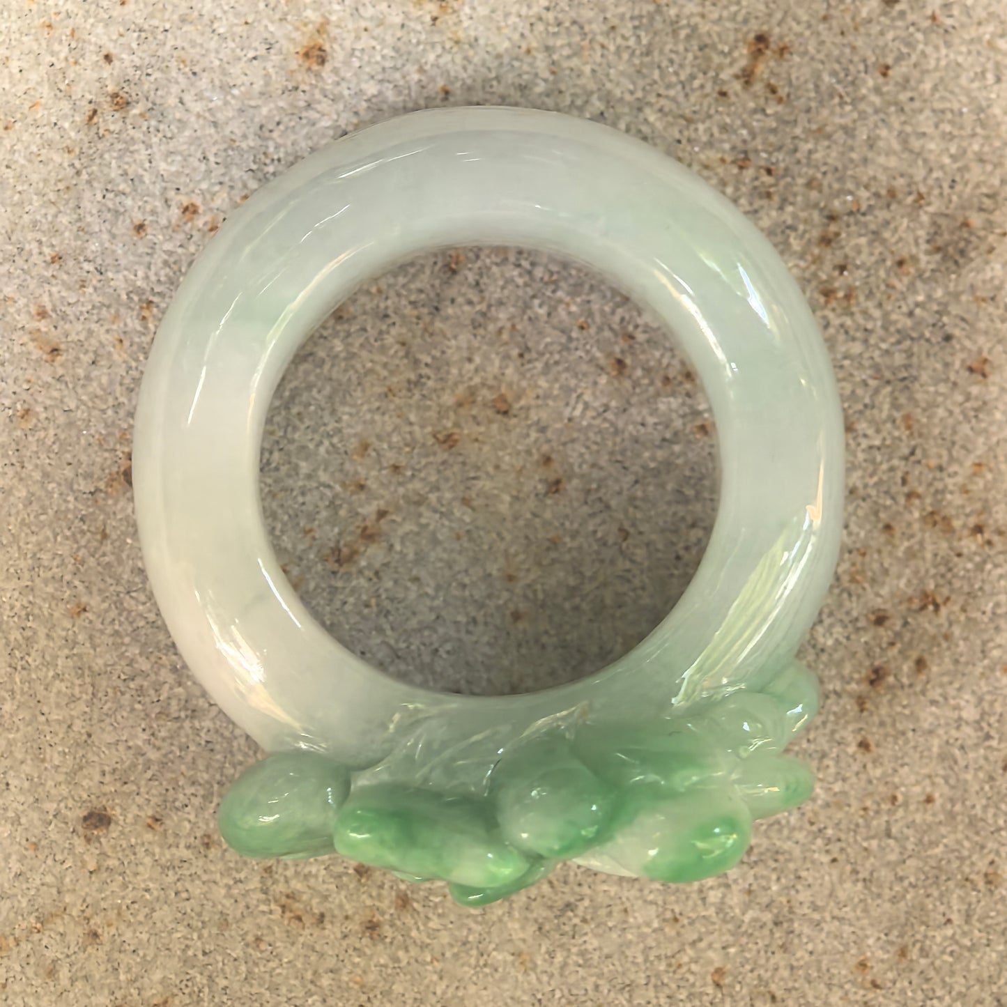 Natural Grade-A Glutinous Green Floral Carved Jadeite Ring Band · Burmese Jade US7