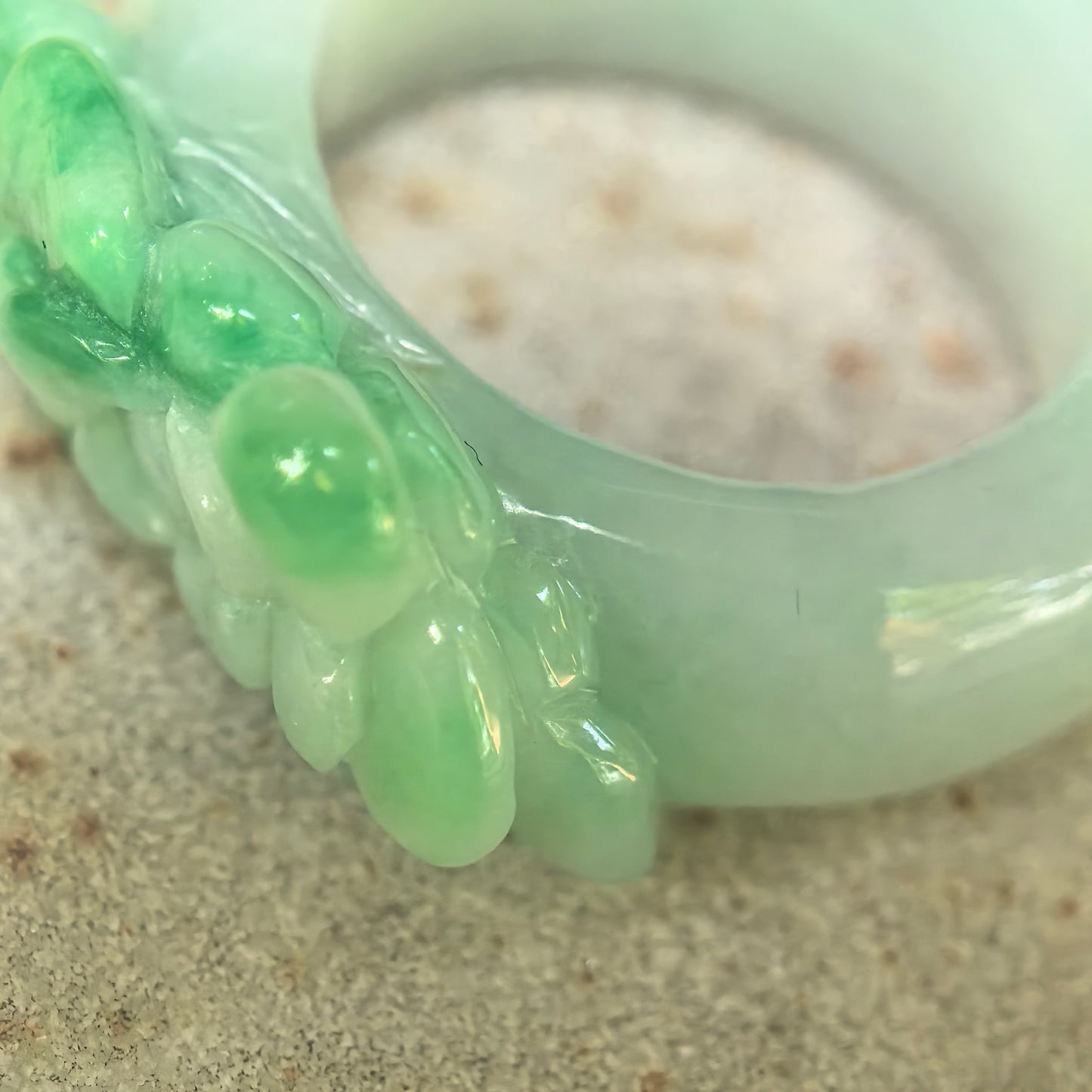 Natural Grade-A Glutinous Green Floral Carved Jadeite Ring Band · Burmese Jade US7