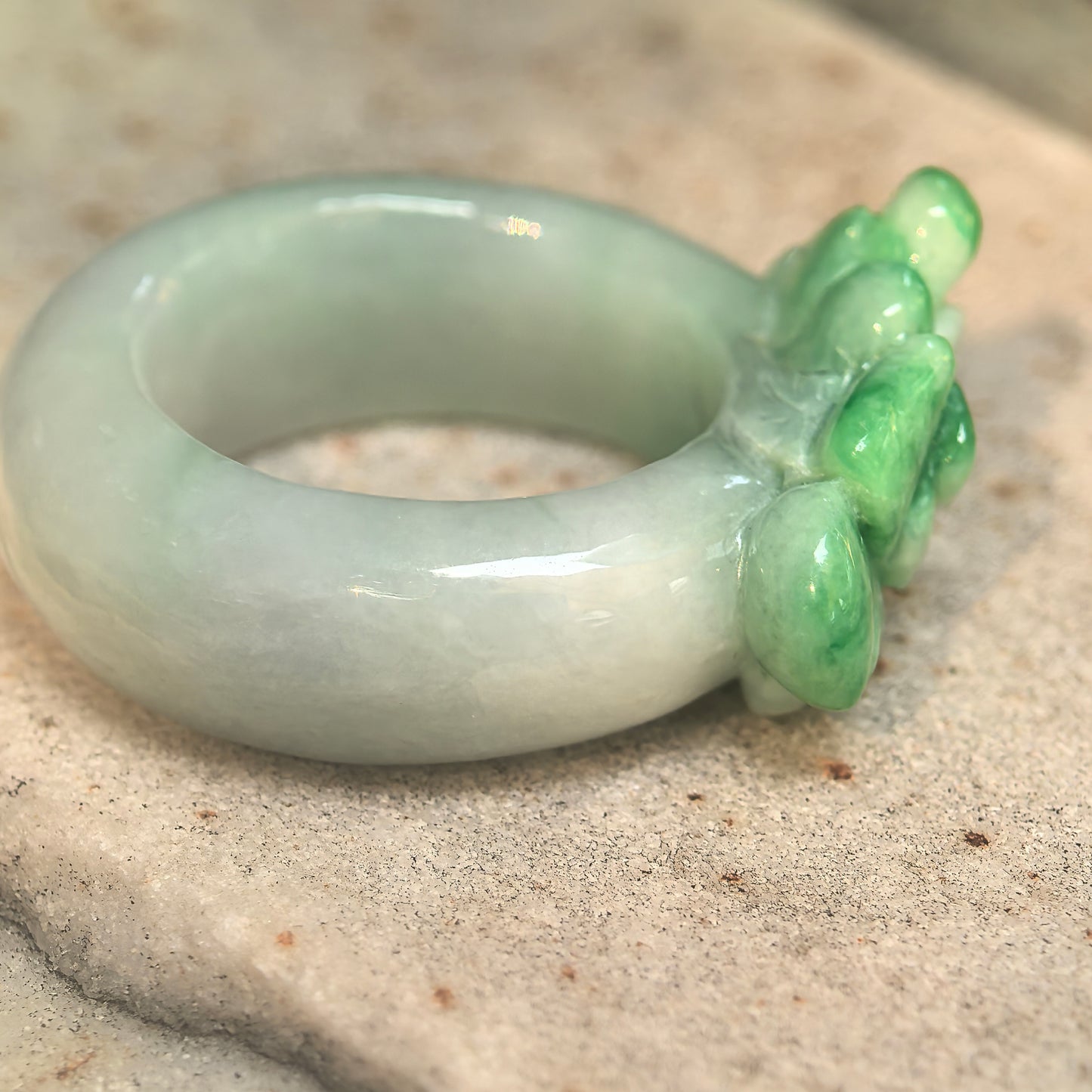 Natural Grade-A Glutinous Green Floral Carved Jadeite Ring Band · Burmese Jade US7