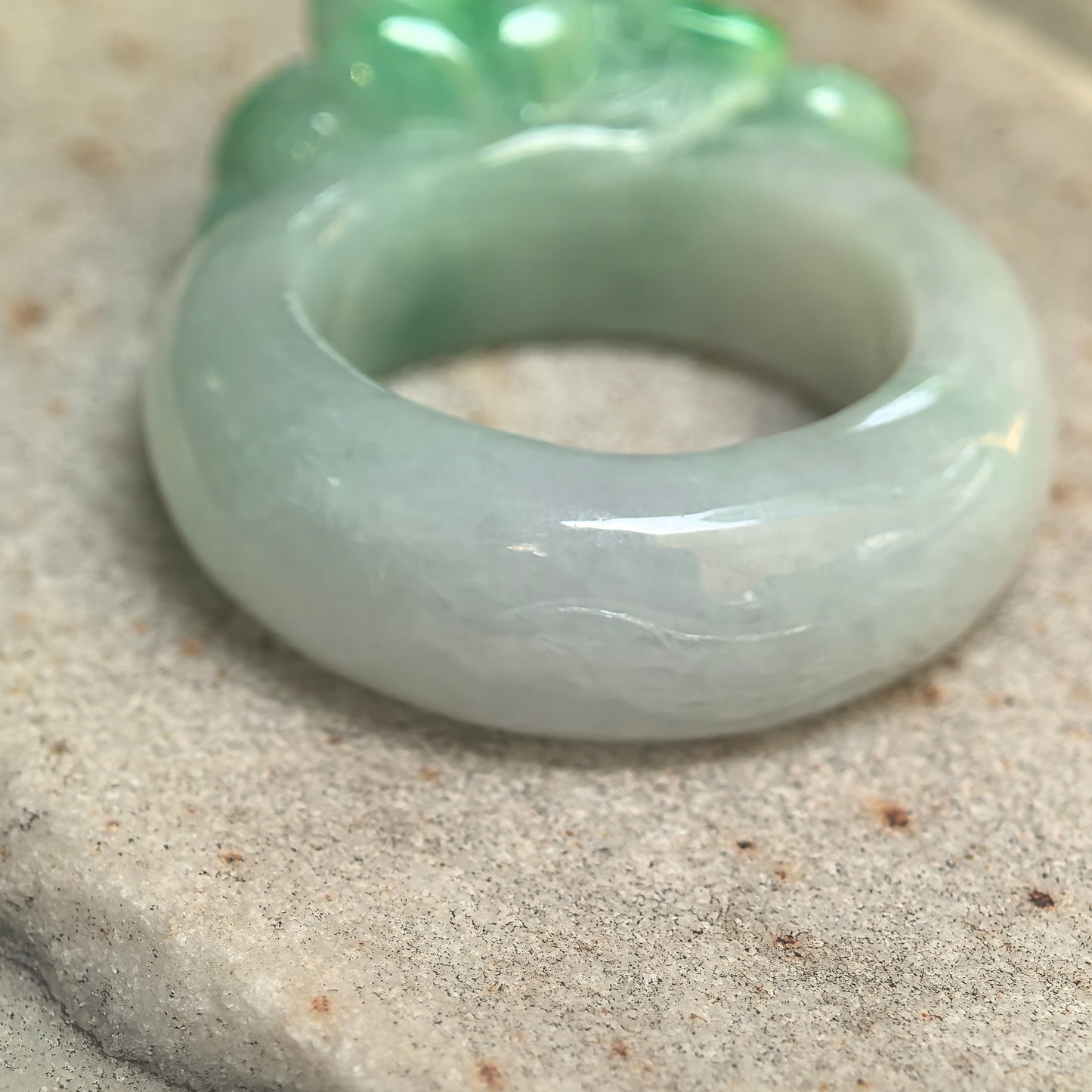 Natural Grade-A Glutinous Green Floral Carved Jadeite Ring Band · Burmese Jade US7