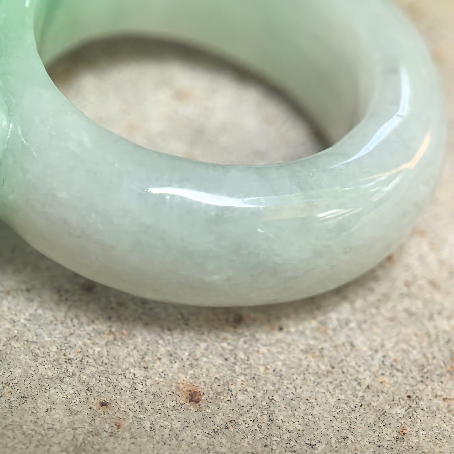 Natural Grade-A Glutinous Green Floral Carved Jadeite Ring Band · Burmese Jade US7