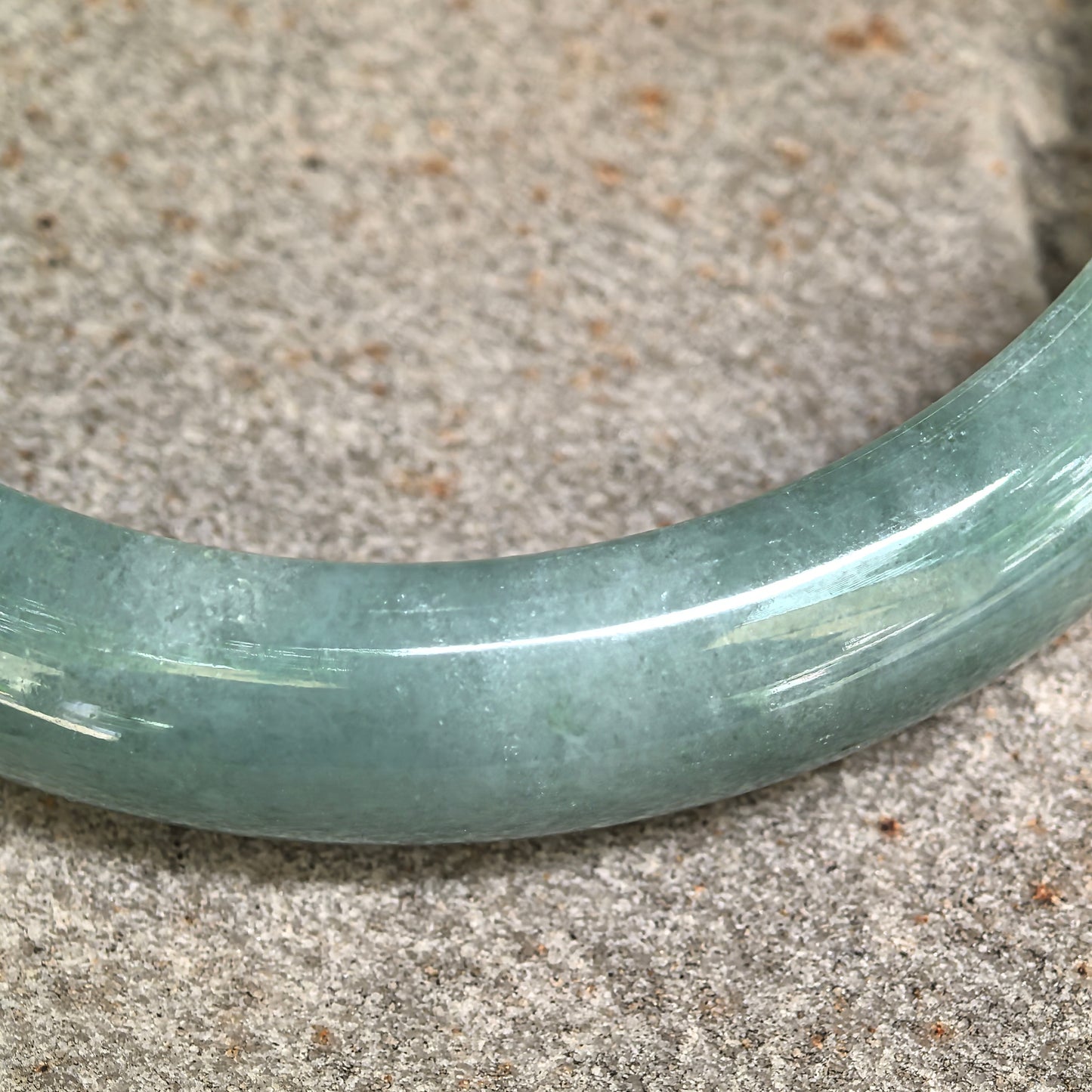Natural Grade-A Glutinous Oil-Green D-Shape Jadeite Bangle · Burmese Jade 59mm