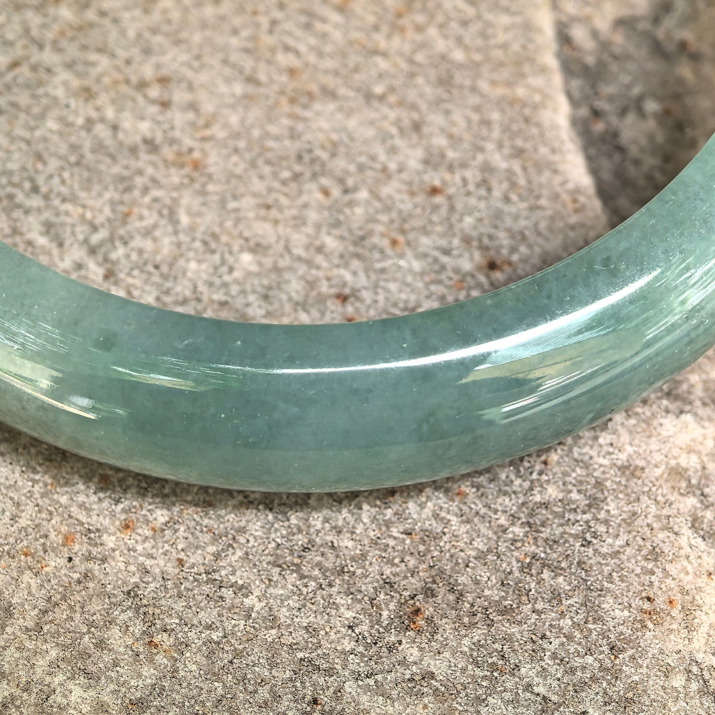 Natural Grade-A Glutinous Oil-Green D-Shape Jadeite Bangle · Burmese Jade 59mm
