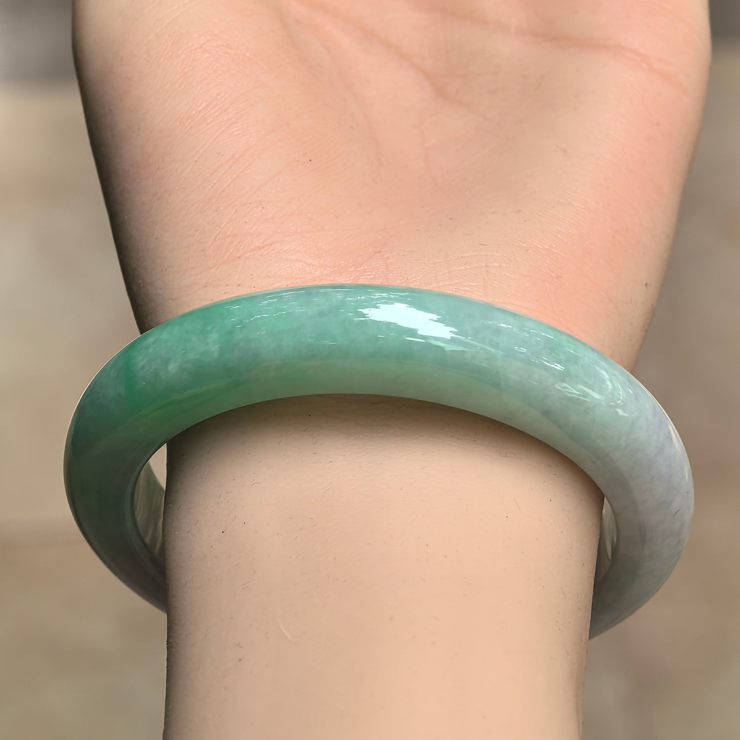 Natural Grade-A Glutinous Green Lavender D-Shape Jadeite Bangle · Burmese Jade 55mm