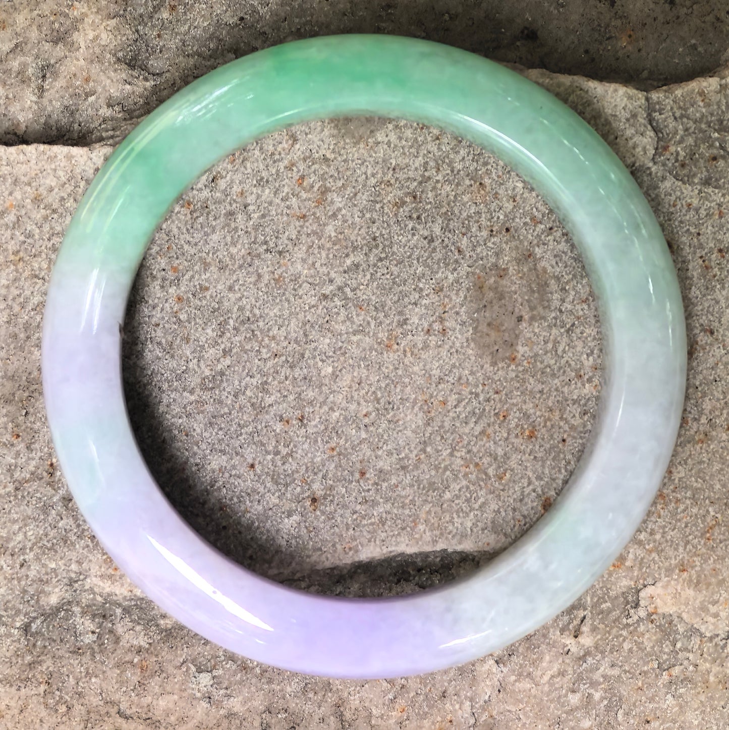 Natural Grade-A Glutinous Green Lavender D-Shape Jadeite Bangle · Burmese Jade 55mm