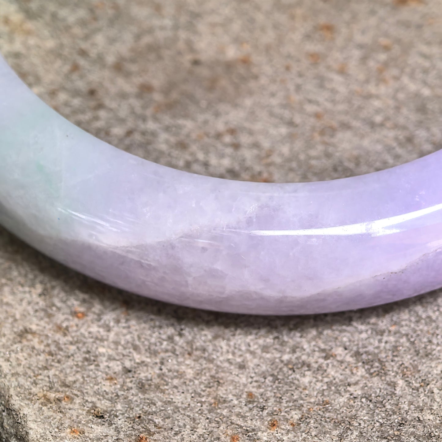 Natural Grade-A Glutinous Green Lavender D-Shape Jadeite Bangle · Burmese Jade 55mm