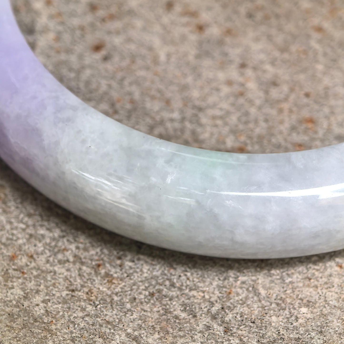 Natural Grade-A Glutinous Green Lavender D-Shape Jadeite Bangle · Burmese Jade 55mm